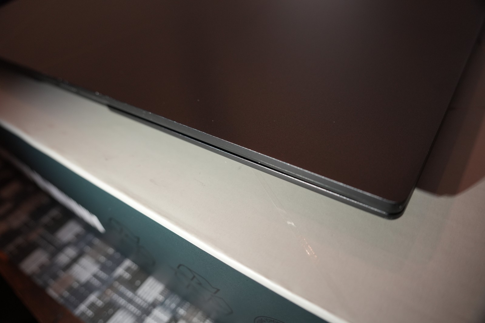 ASUS Zenbook 14″ OLED WUXGA Touchscreen 16 GB RAM AMD Ryzen 7 8840HS