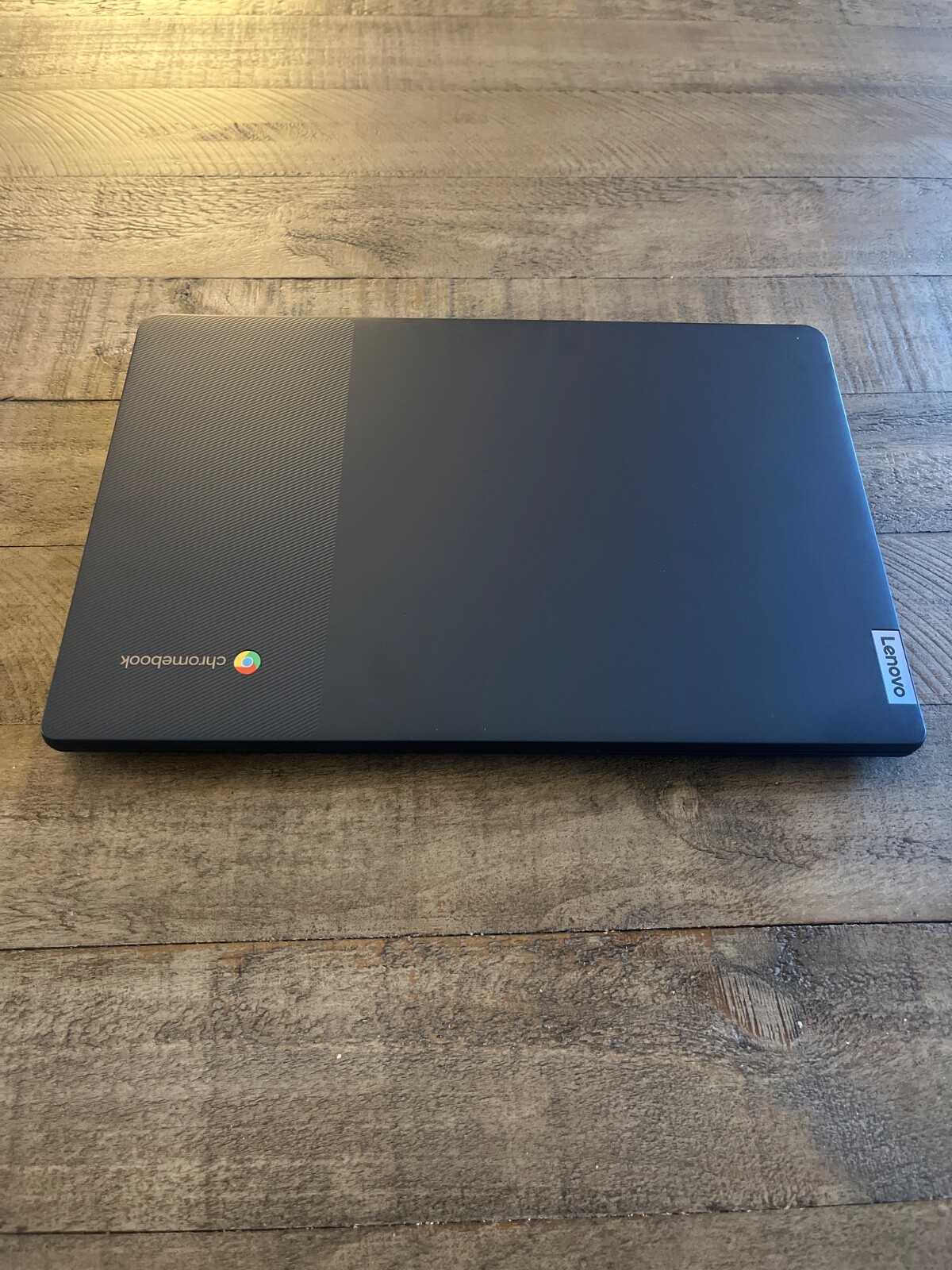 Lenovo – IdeaPad Slim 3 Chromebook Laptop – 14″ Full HD Touchscreen Laptop