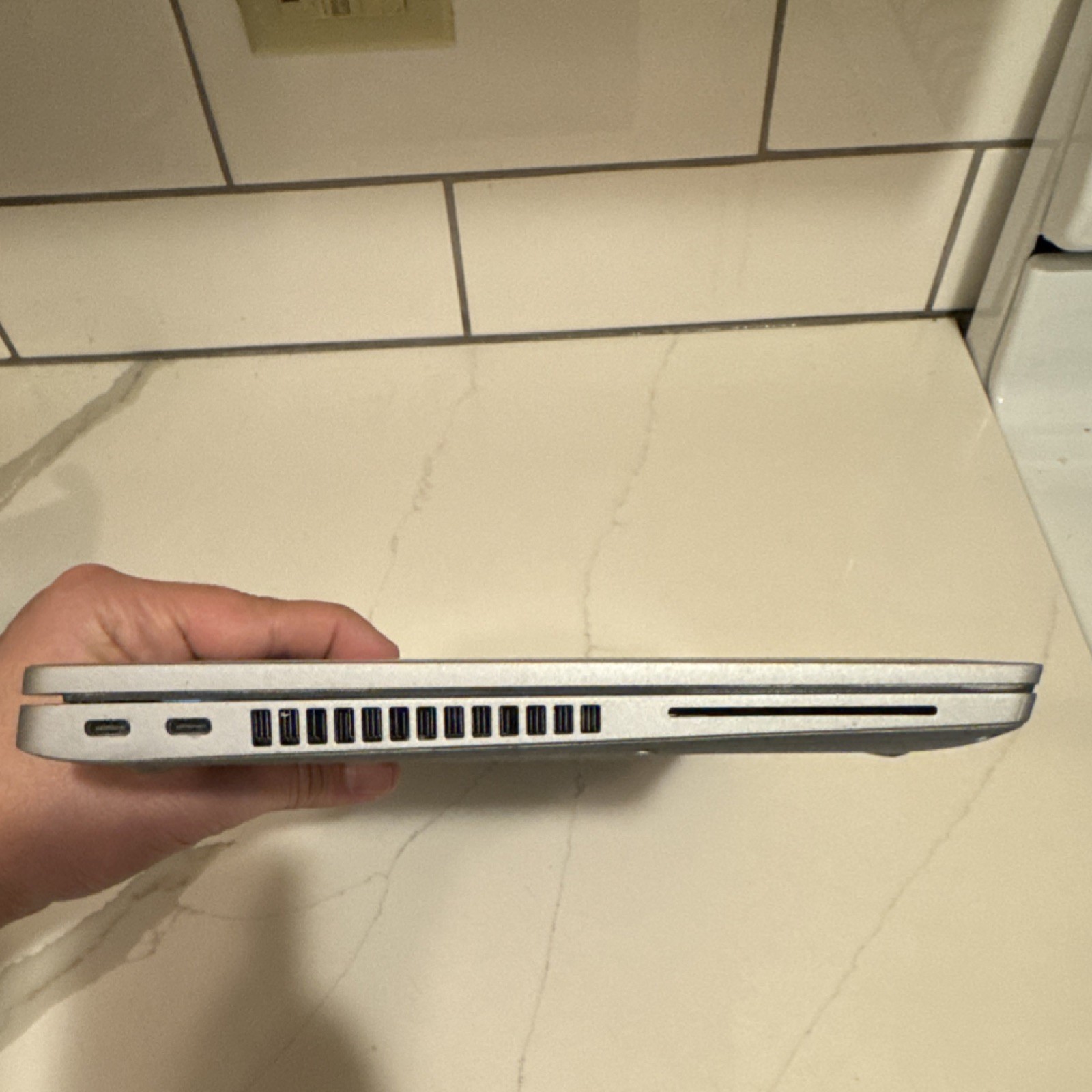 Dell Latitude 5430 14in FHD i7 12th Gen 16GB 512GB SSD Win 11 Pro