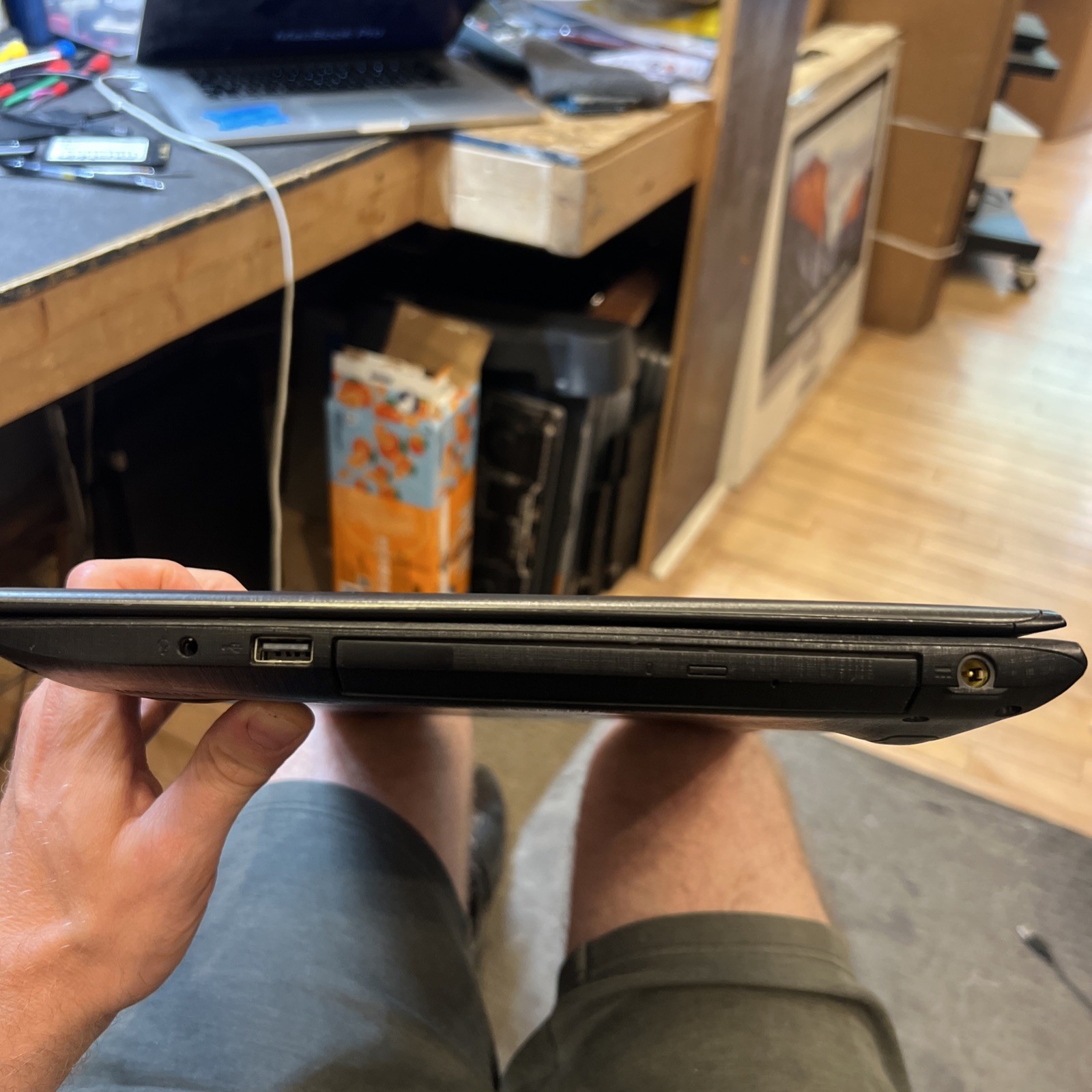 Acer Aspire E5-575G 128GB SSD, I5-7200U, 8GB, Nvidia GeForce 940MX 2GB