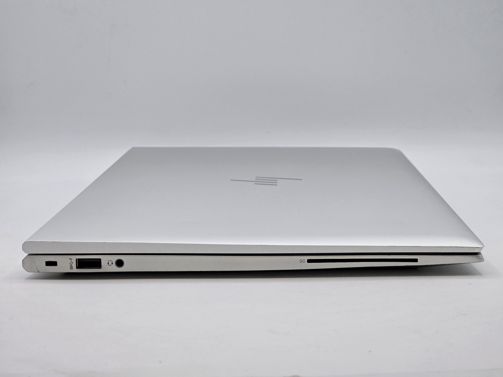 HP EliteBook 855 G8 15″ FHD Touch RYZEN 7 PRO 5850U 512GB 16GB W11P Webcam