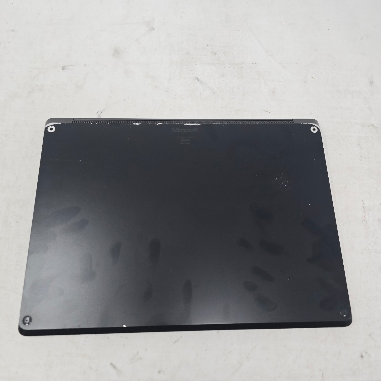 Surface Laptop 3 MODEL 1868 13.5″ TOUCH – i5-1035G7✔8GB RAM✔256GB SSD