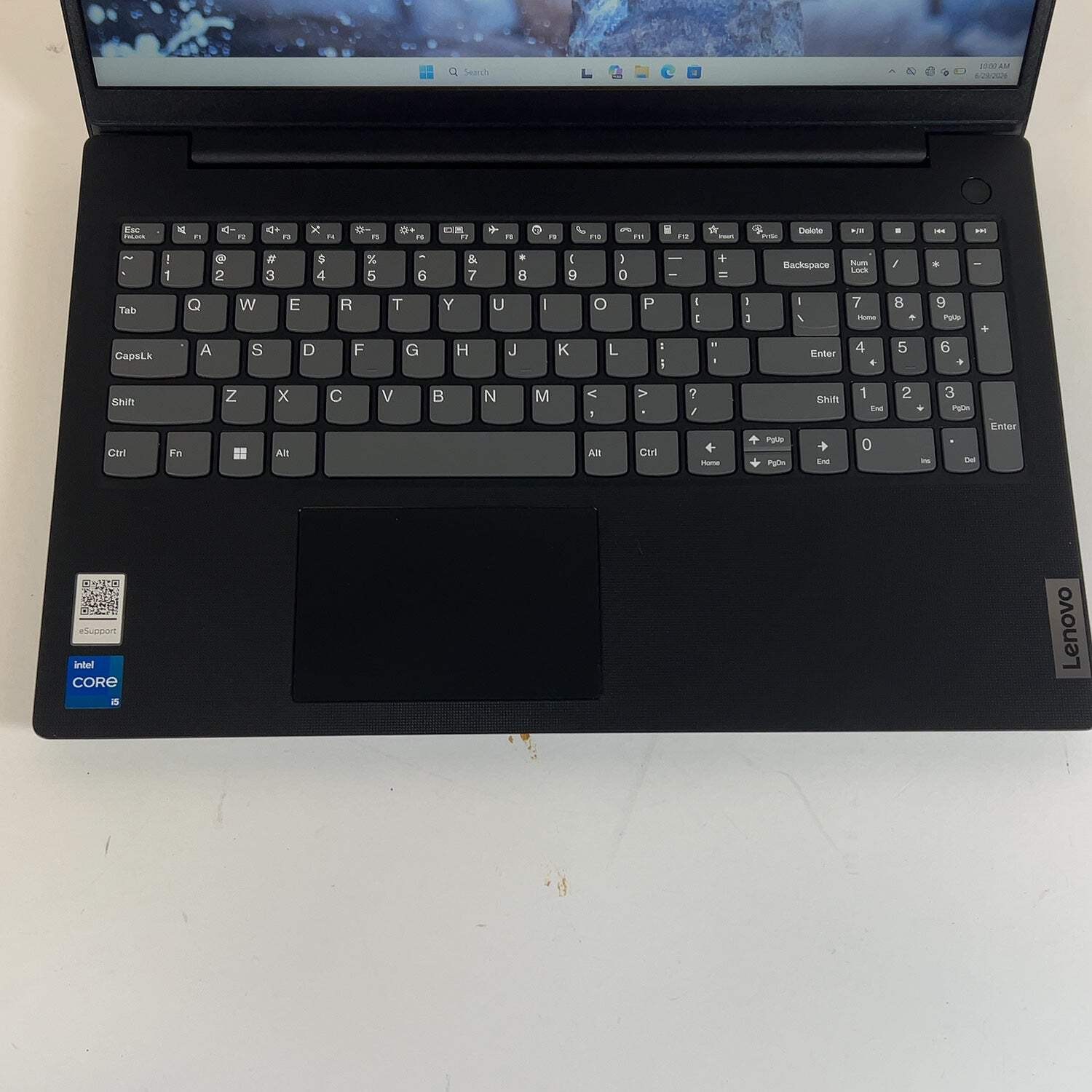 Lenovo V15 G2 ITL 15.6″ i5-1135G7 2.4GHz 16GB RAM 256GB SSD