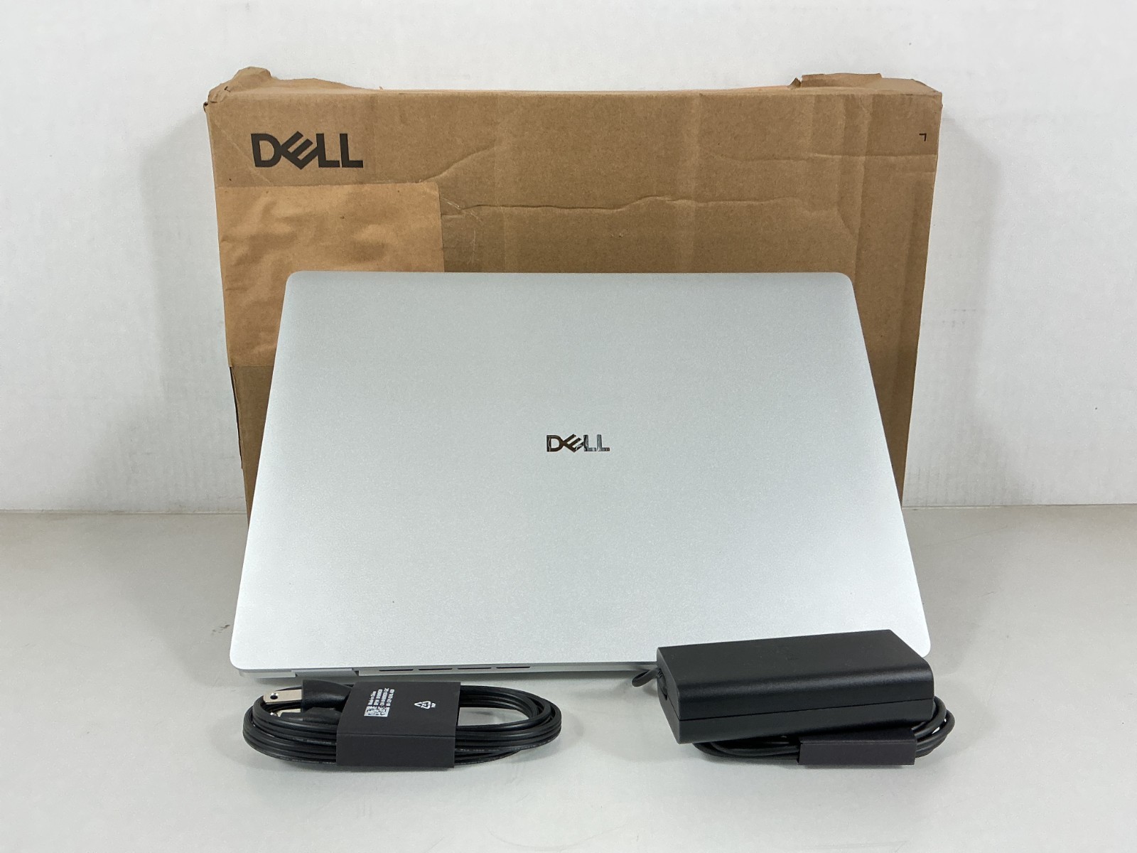 Dell 16″ Pro Laptop Ultra 5 235U 32GB 512GB SSD WiFi 6E TB4 W11P – 3HN1W