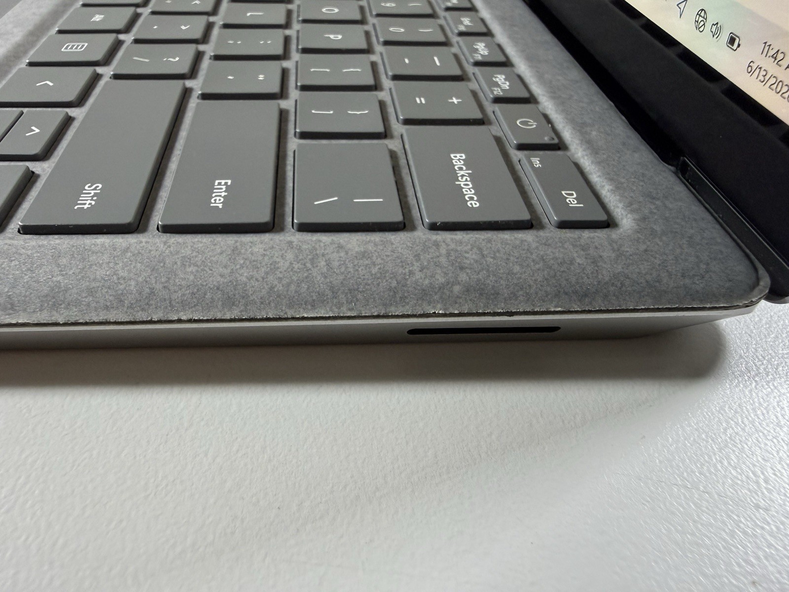 Microsoft Surface Laptop 5 13.5” 1950 Intel Core i7-1265U 16GB RAM 512GB NVME