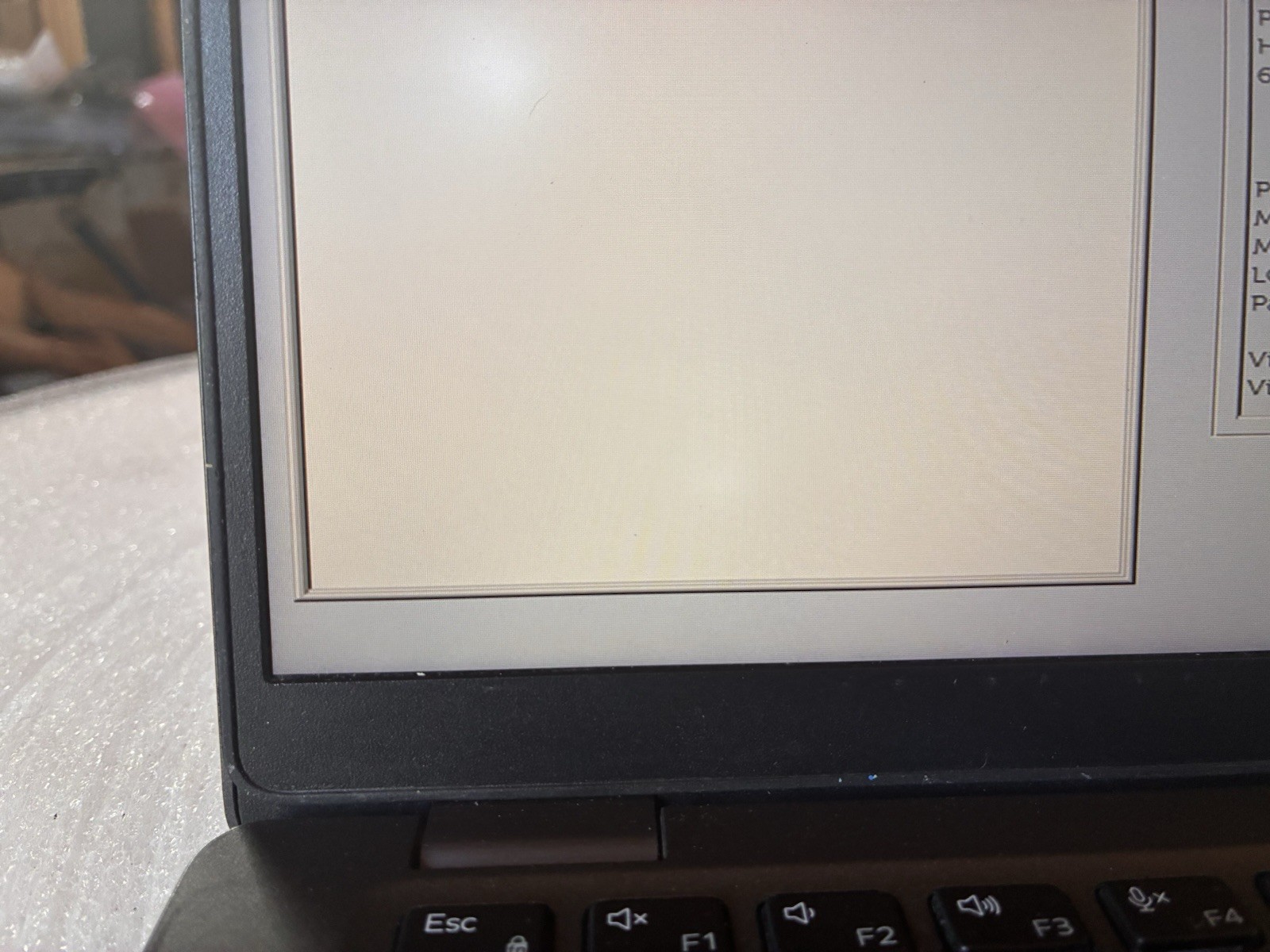 Dell Latitude 5400 i5-8250U 1.60 GHz 0GB RAM No SSD Read