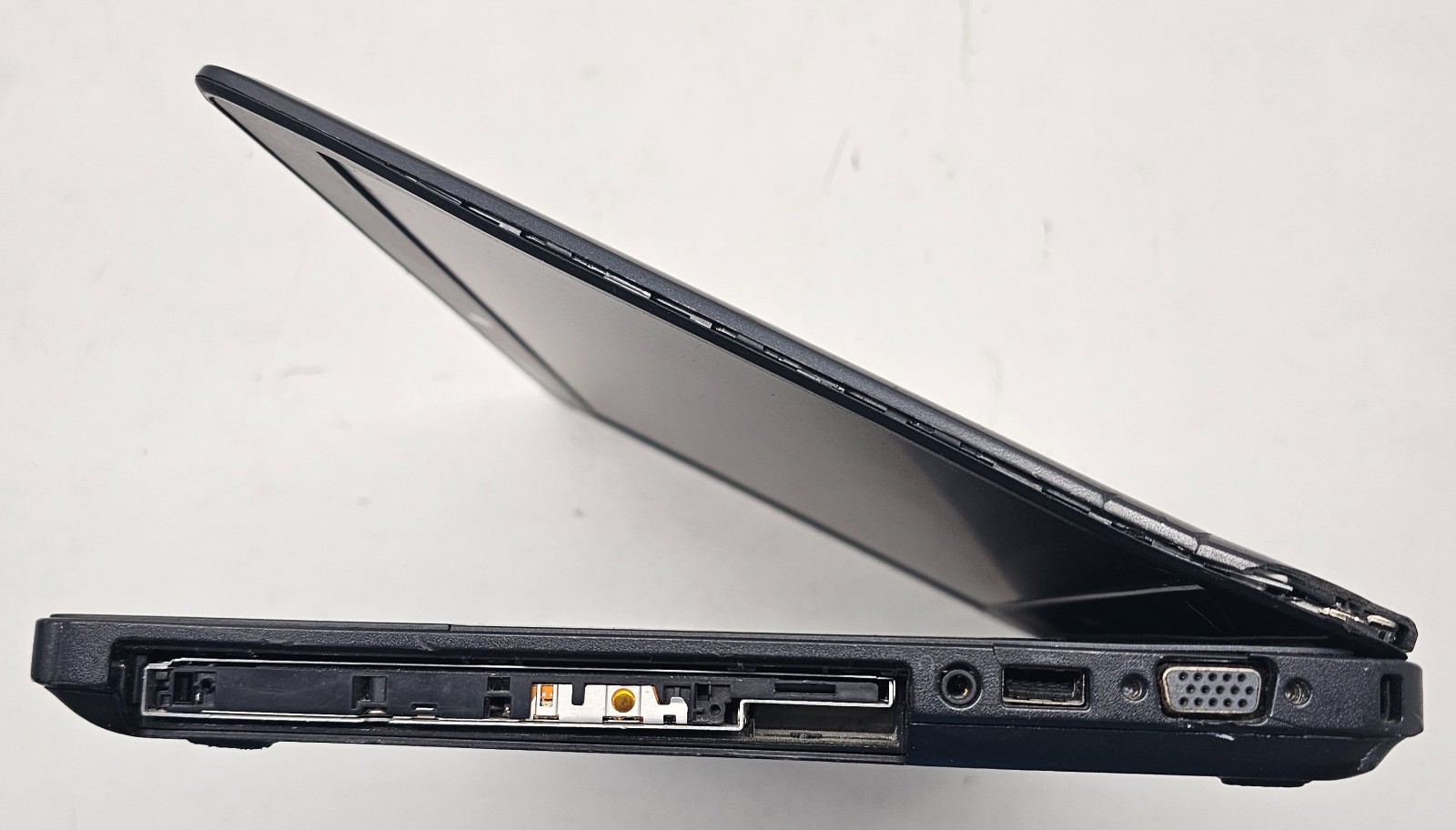 Dell Latitude E5440 14″ Laptop Intel Core i5-4310U 4GB RAM NO HD/OS (FL)