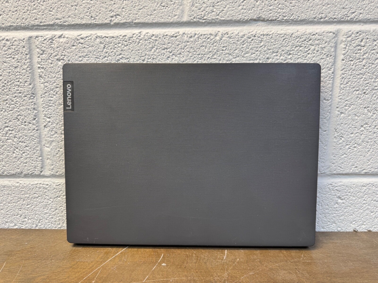 Lenovo V-series V14-ADA Laptop Athlon Gold 3150U, 256GB, 8GB RAM