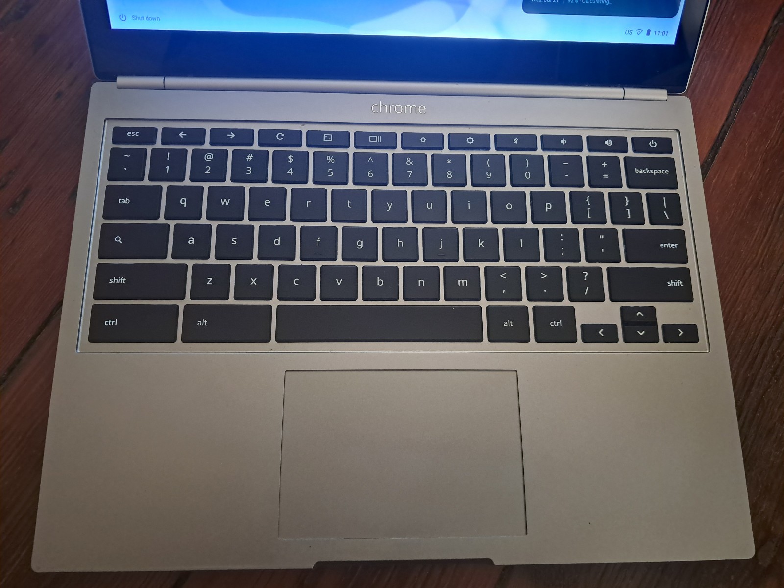 Google Pixel Chromebook 2015. Powers on. Screen Issue. For Parts/Repair *READ*