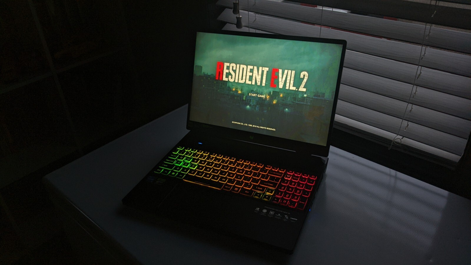 165Hz Acer Predator 4K/VR Gaming Laptop Gen13 i5 14Core RTX 4050 500SSD 24GB-Ram