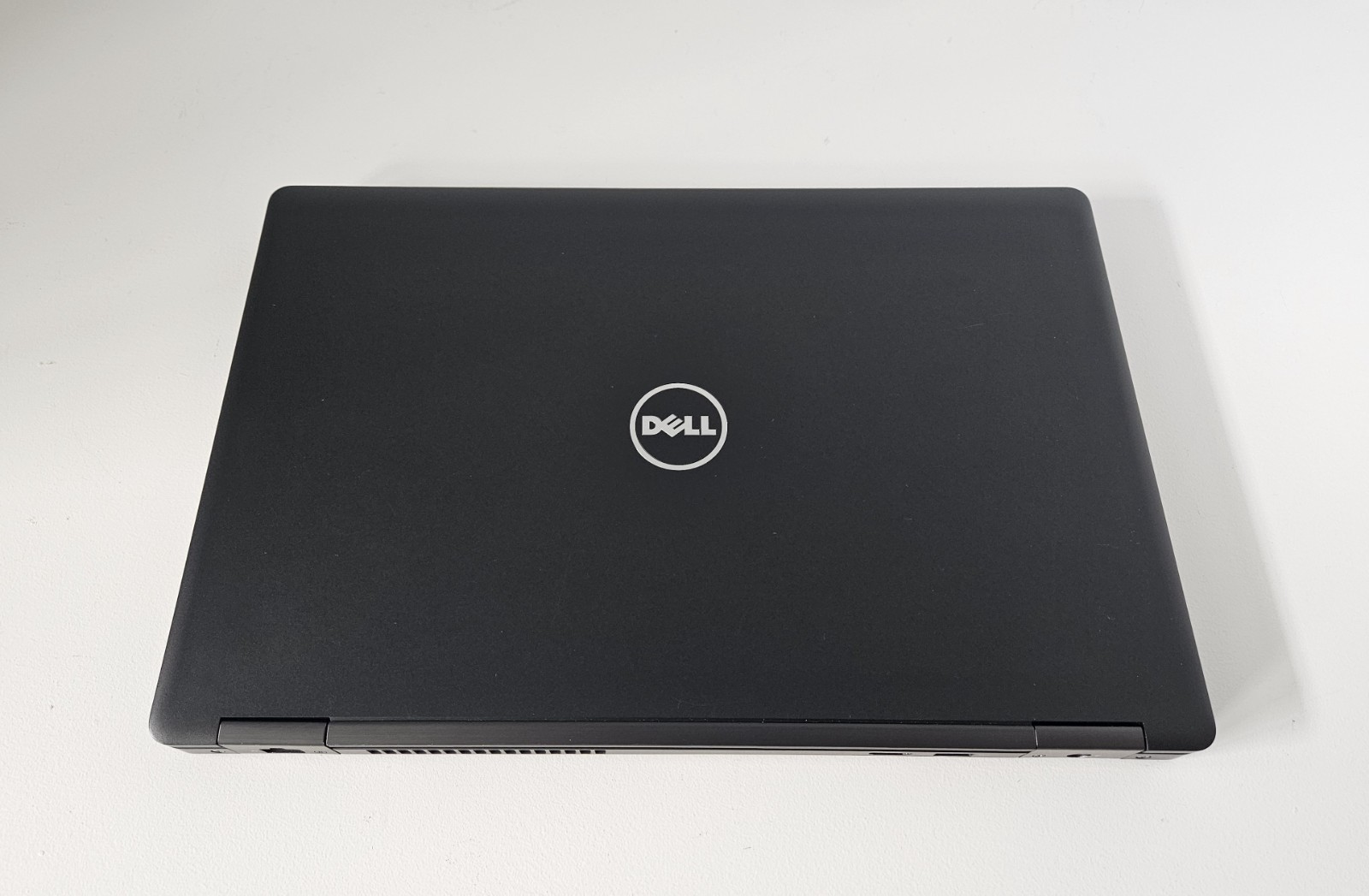 Dell Precision 3520 Core i5-7440HQ 2.8GHz 15.6″ 256GB NVMe 8GB RAM Win 11 Pro