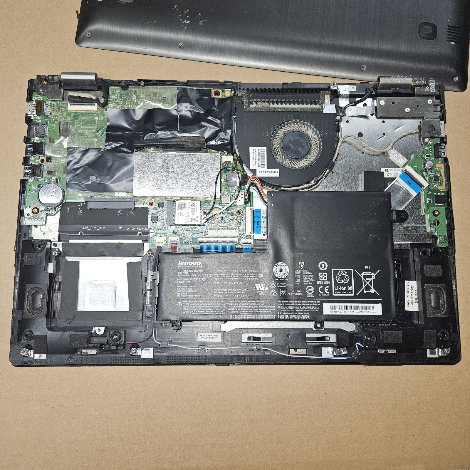 Lenovo IdeaPad 700-15ISK 15.6″ Laptop Core i5-6300HQ NO HDD FOR PARTS REPAIR
