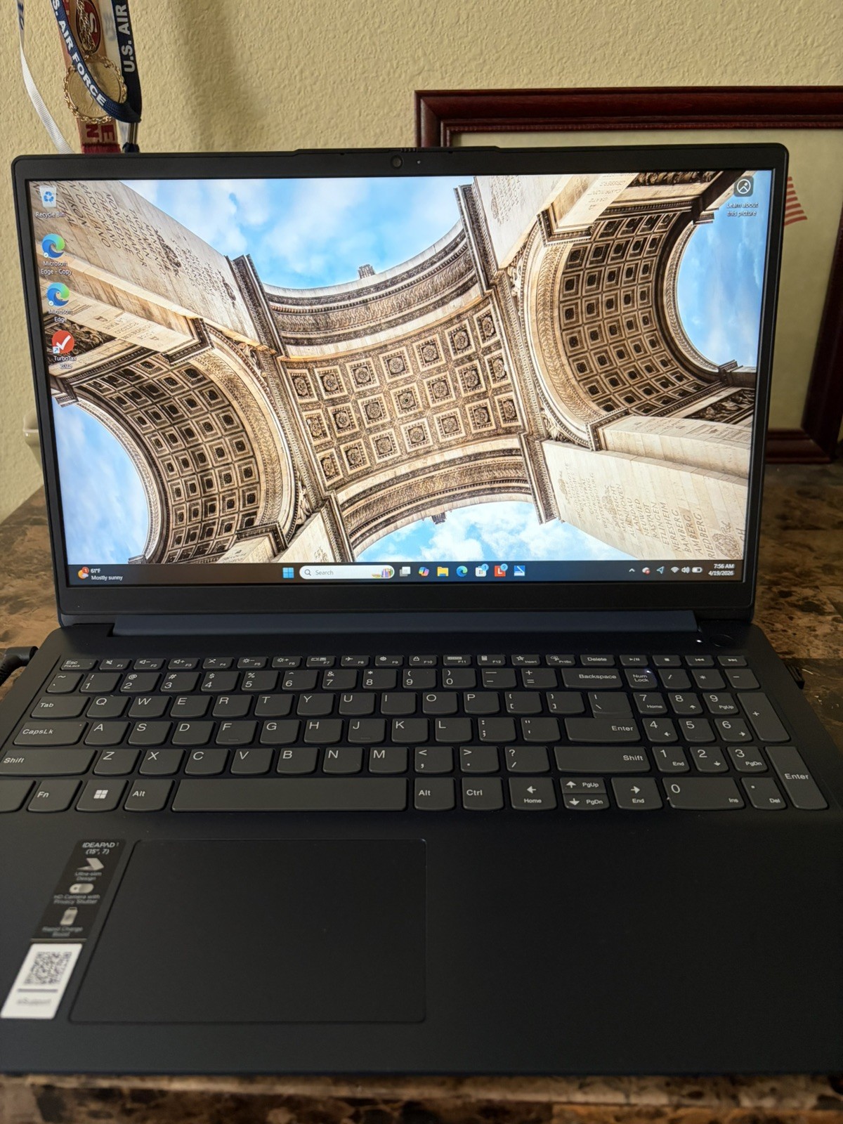 Lenovo IdeaPad 1 15.6″ AMD Ryzen 5 7520U 8GB RAM 256GB SSD Windows 11
