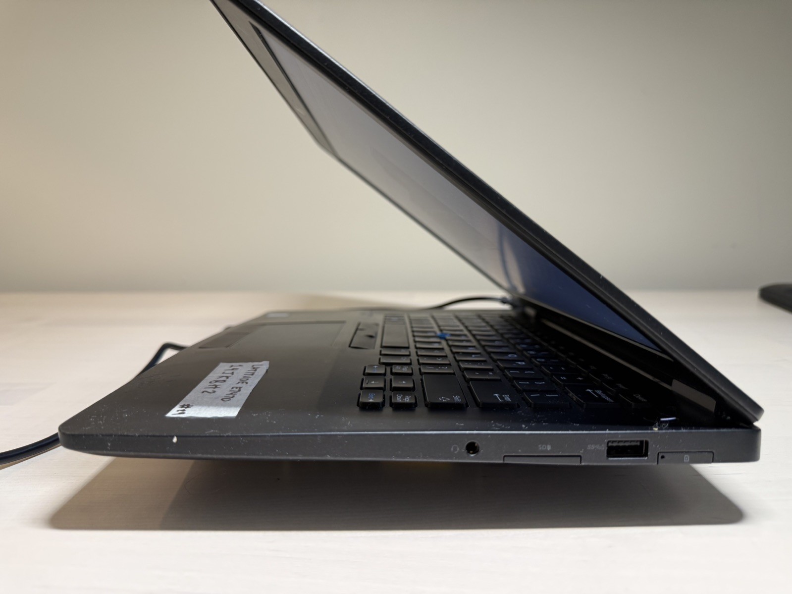 Dell Latitude E7470 Laptop Intel i7 6th Gen No HD/OS/AC Adapter- Swollen Battery