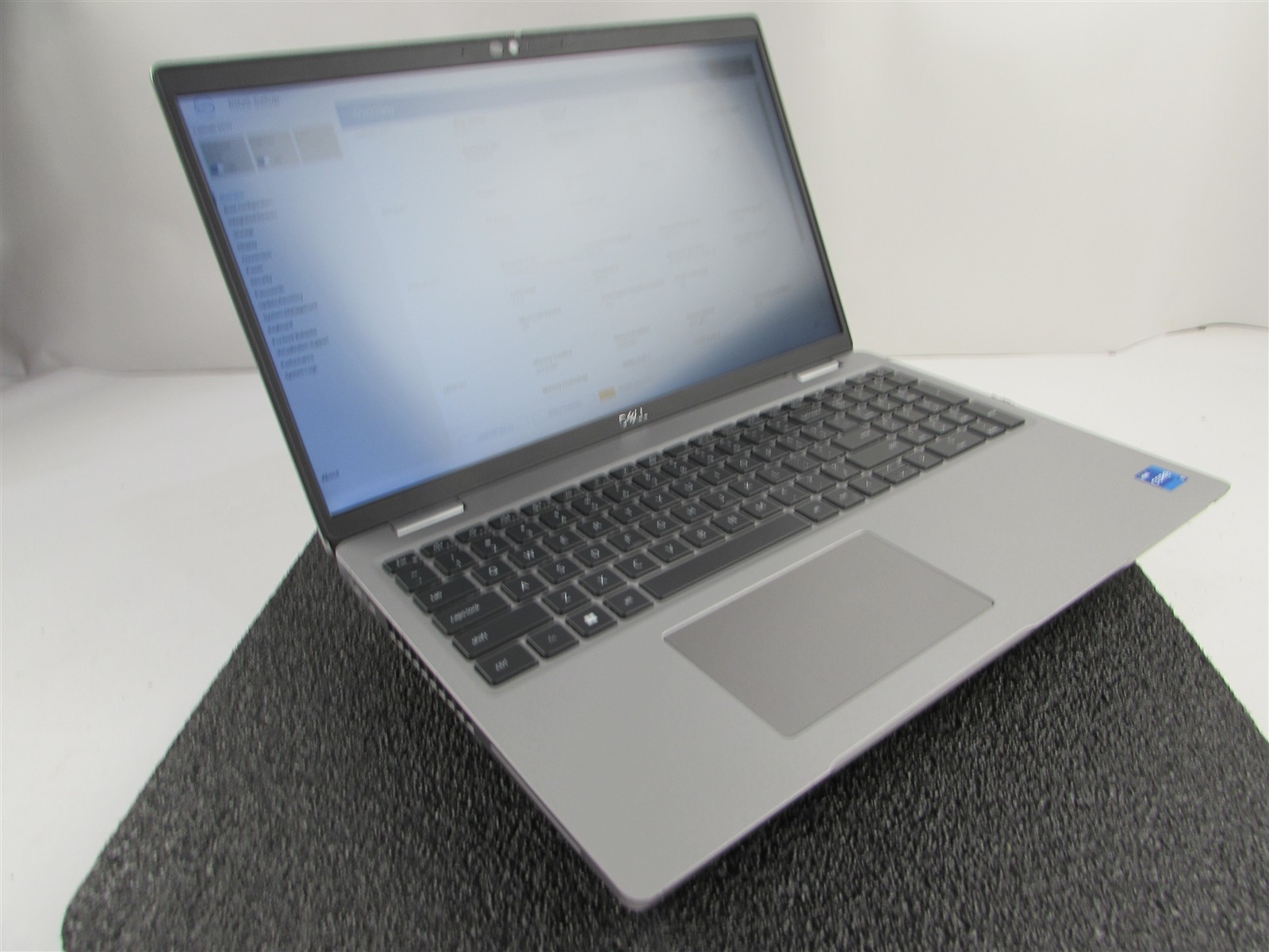 DELL LATITUDE 5531 1920X1080 FHD I7-12800H (14 CORES 1TB SSD 32GB RAM NO O.S
