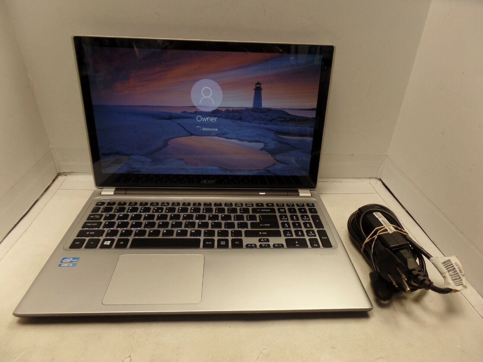 Acer Aspire Touch V5-571P-6609 15.6″ 1.80Ghz i5-3337U 8GB 1TB Win10 Backlit KB