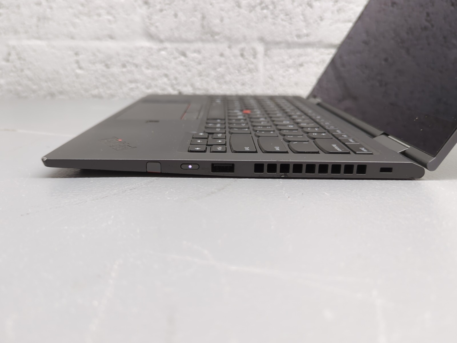 Lenovo ThinkPad X1 Yoga i5 16GB 512GB SSD Touch 2-in-1 | Stylus | Read