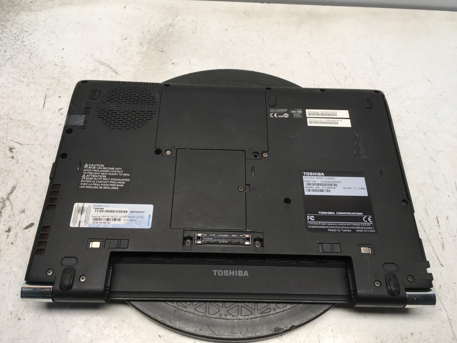 Toshiba Tecra R940-S9440 Intel i7-3520M 2.9GHz 2 GB NO HDD