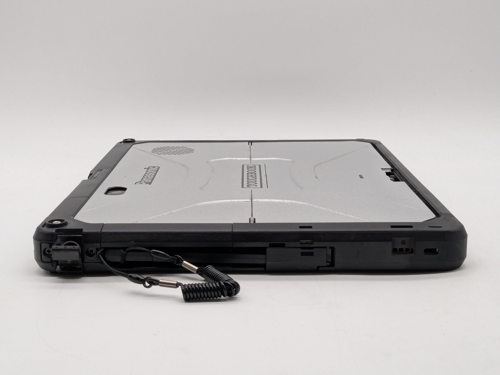 Panasonic ToughBook CF-33 MK1 2-in-1 12″ Touch I5-7300U 16GB 4G LTE *READ*