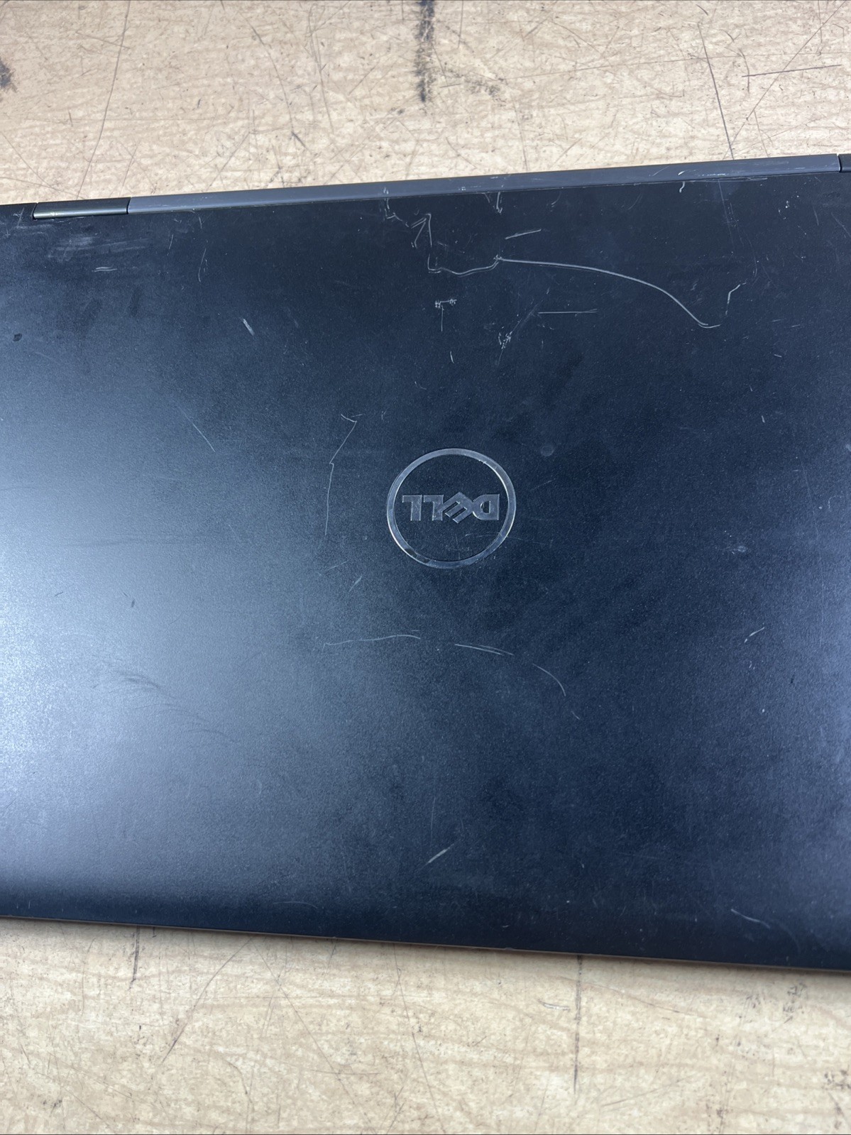DELL LATITUDE 5580 INTEL CORE I7-7600U 2.80GHZ 8GB RAM **NO HD/ NO CADDIE/ NO OS