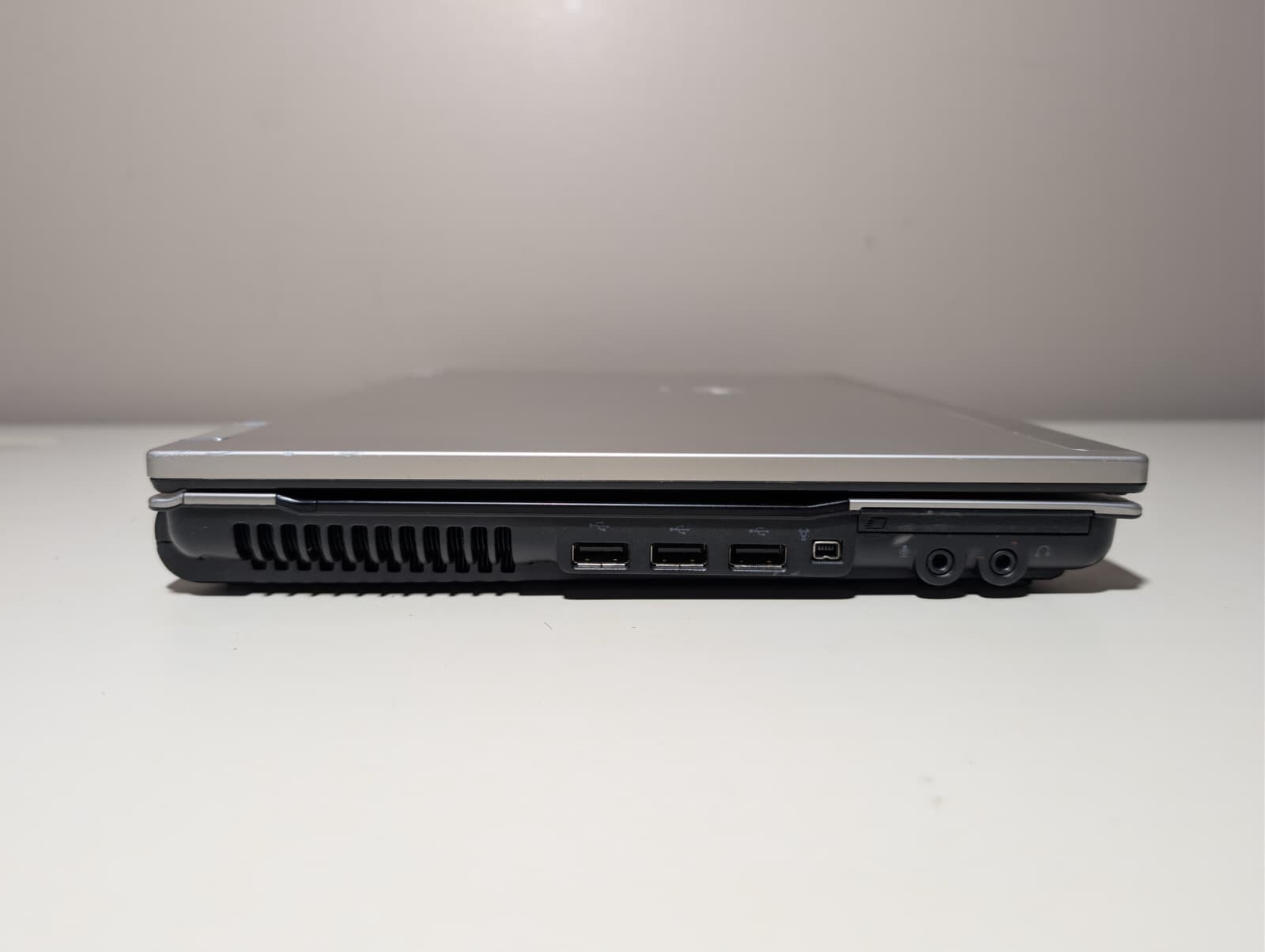 HP EliteBook 8440P | i7 4GB RAM 320GB HDD | HD+ NVIDIA Win XP Pro 32-Bit DVD-RW