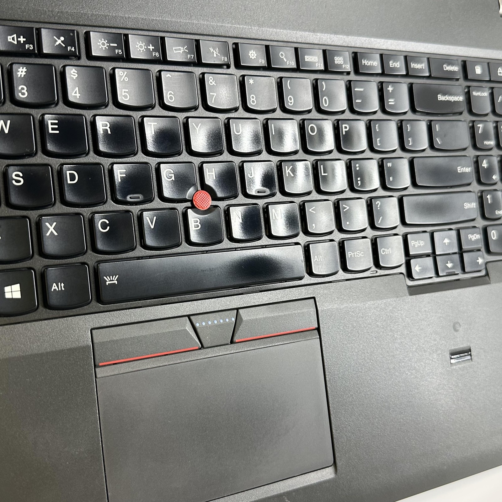 Lenovo ThinkPad T550 15″ FHD i7-5600U 2.60 GHz 16GB 256GB SSD – Backlight Issue