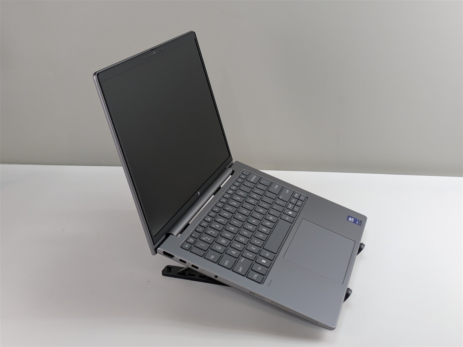 HP ZBook 8 G1i 14″ Intel Ultra 7 265U 16GB RAM 512GB SSD WUXGA W11P (26988)