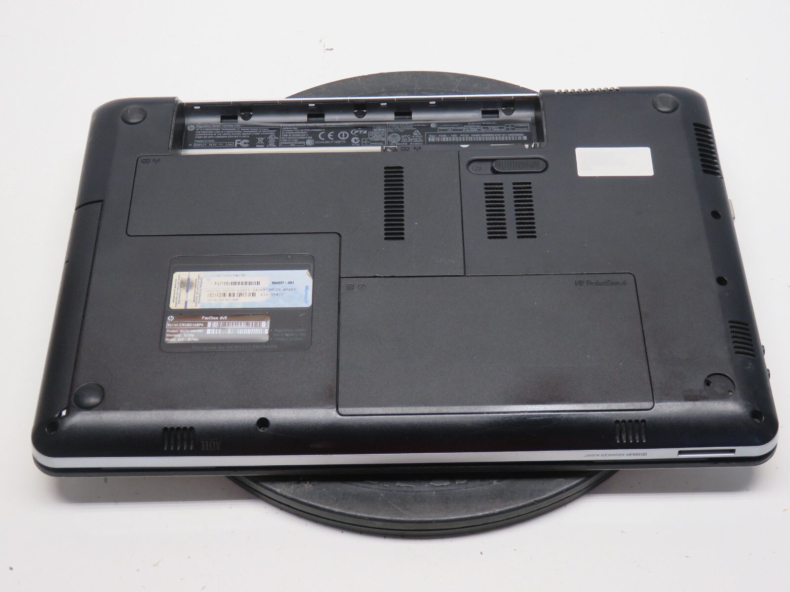 HP Pavilion dv5 Laptop Intel Core i3 M 330 2.13GHz 3GB NO HDD No Batt