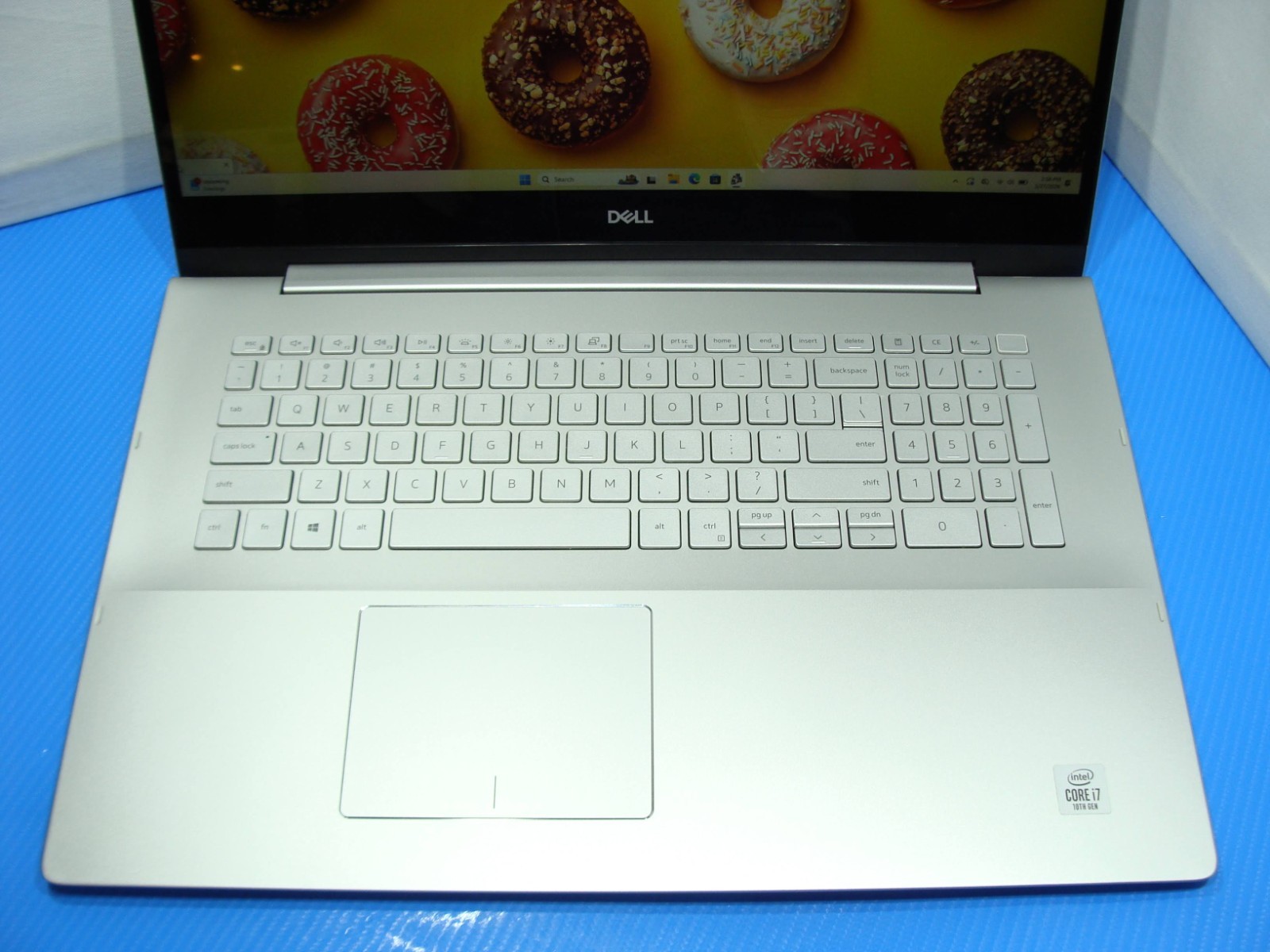 DELL INSPIRON 7791 17″FHD 2-in-1 i7-10510U 1.8GHz 16GB 512GB MX250 2GB Win11Home