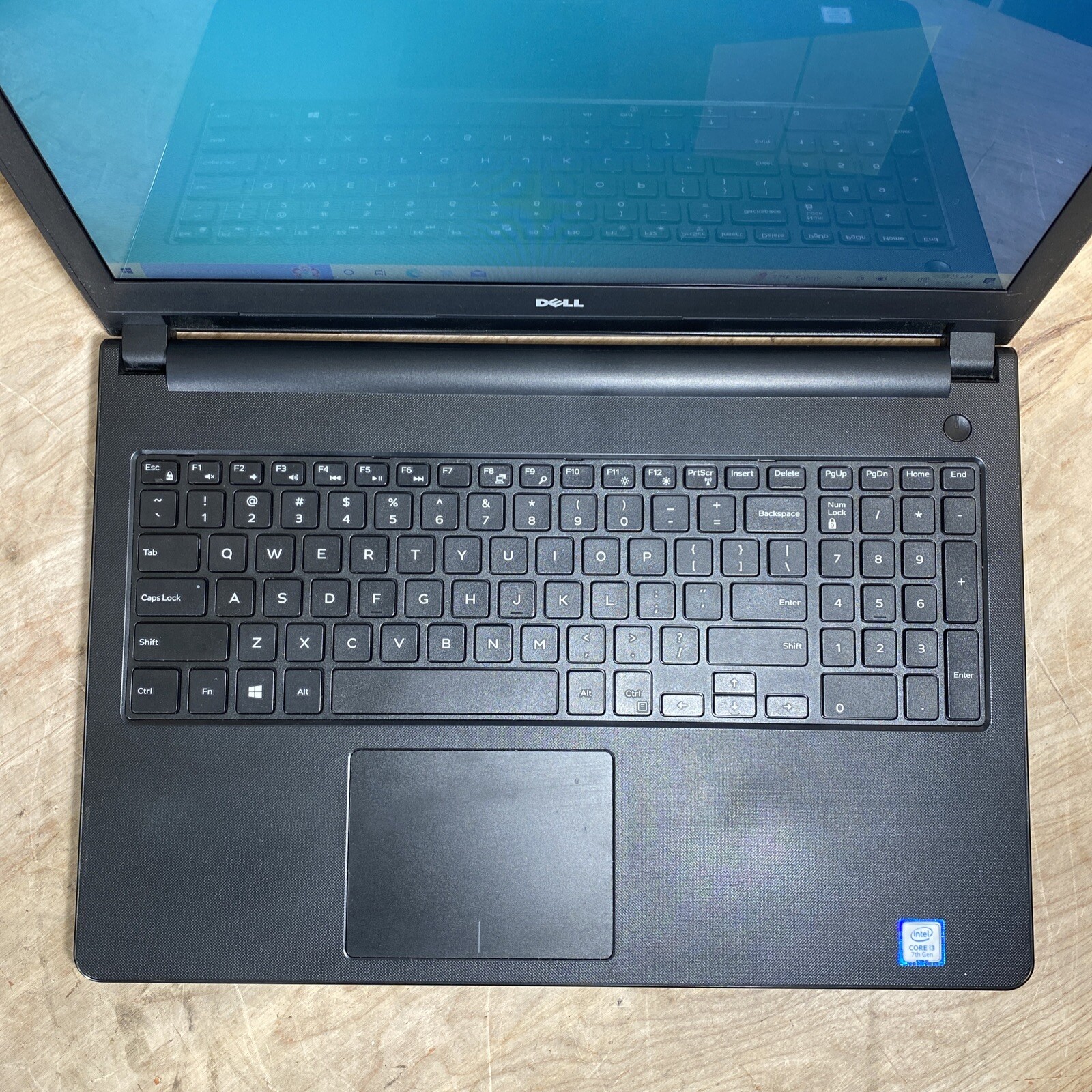 Dell Inspiron 5566 15.6″ i3-7100U @2.4GHz | 6GB | 240GB SSD | Touchscreen | W10H