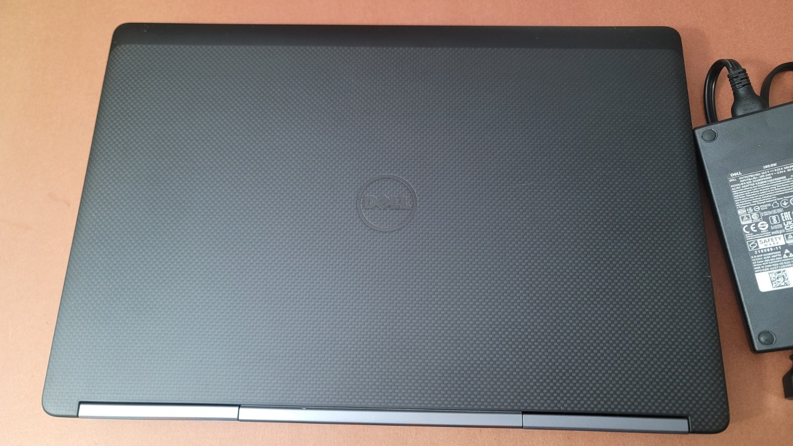Dell Precision 7720 i7-7820HQ 2.9GHz 16GB RAM 256GB SSD 1TB HDD Win11 Pro/Offic