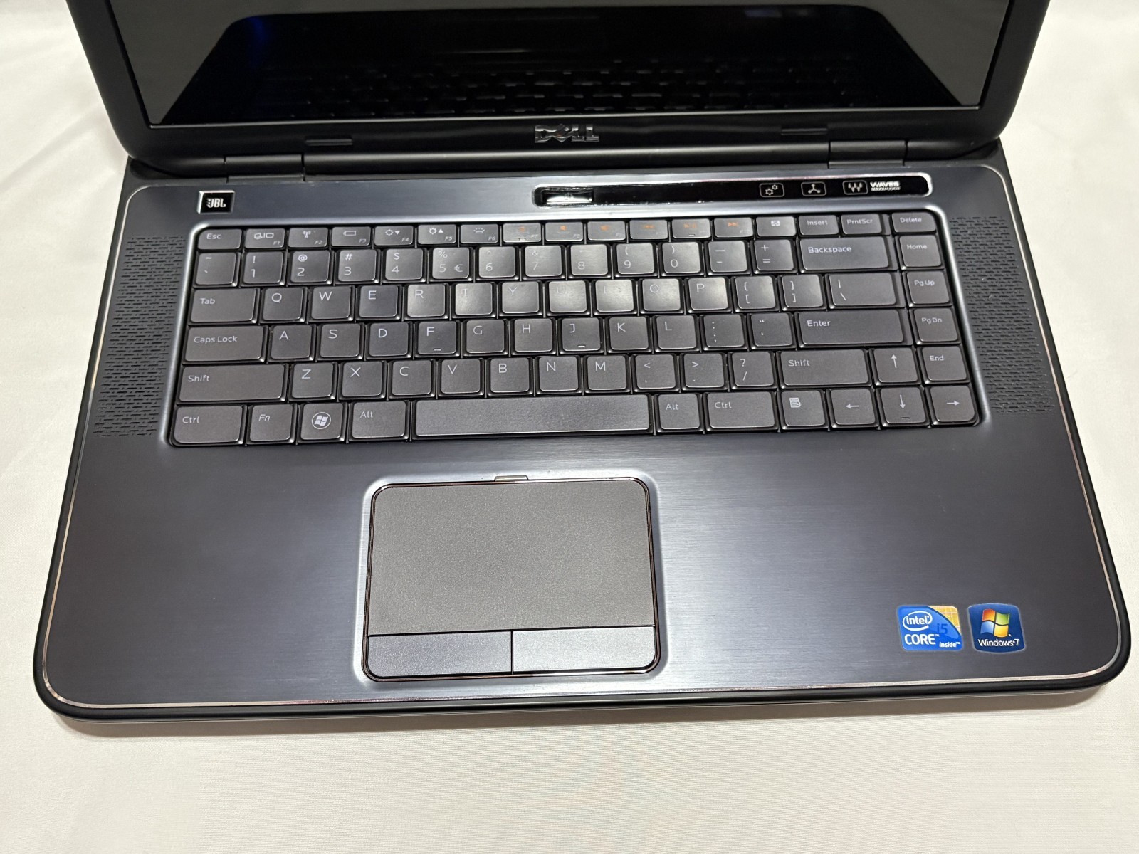 Dell Laptop XPS L501X with Power Supply – No HDD. Weak Battery. Working.