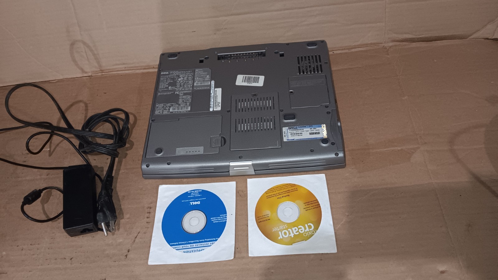 Vintage Dell Latitude D510 Laptop Windows XP pro SP3 Serial port Parallel port