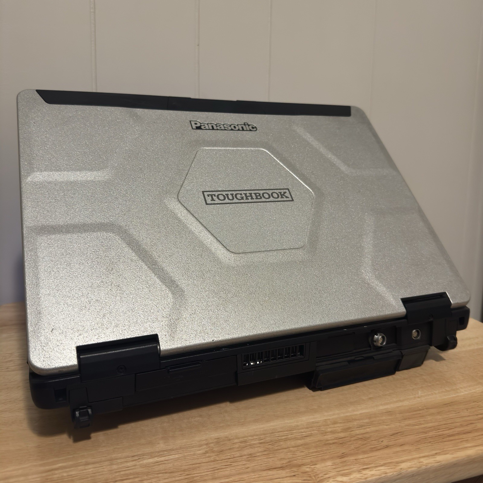 Panasonic Toughbook CF-54 MK1 14″ Laptop (i5, 4GB RAM, 256GB) Dual Fischer USB