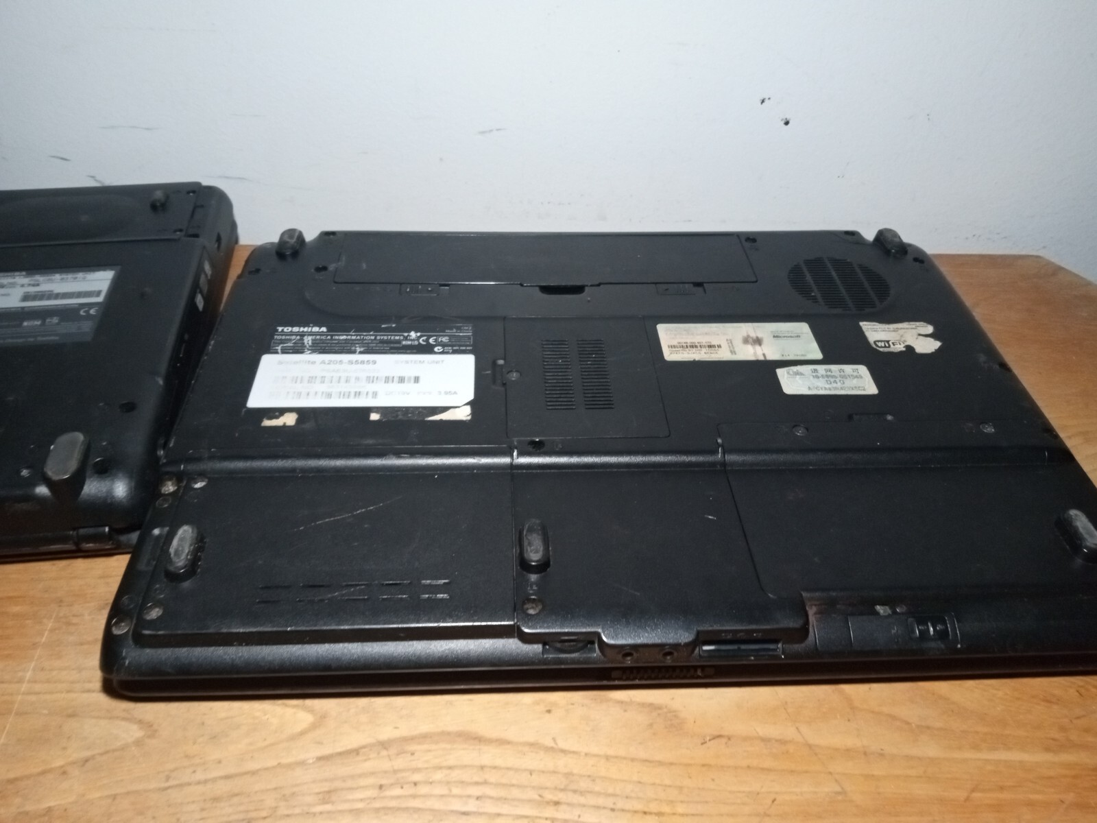 Toshiba PSLC8U-03701Q Laptops 2X (Untested) No Power Supplies