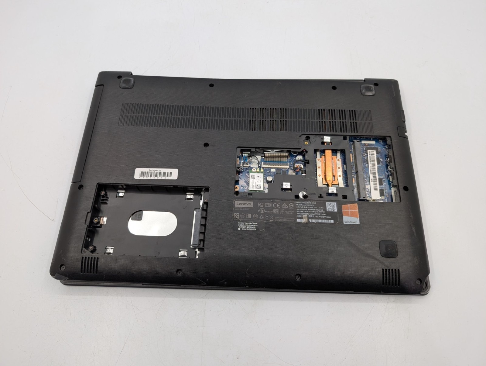 Lenovo IdeaPad 310-15IKB 15.6″ Display Intel Core i7-7500U 4GB RAM Black Laptop