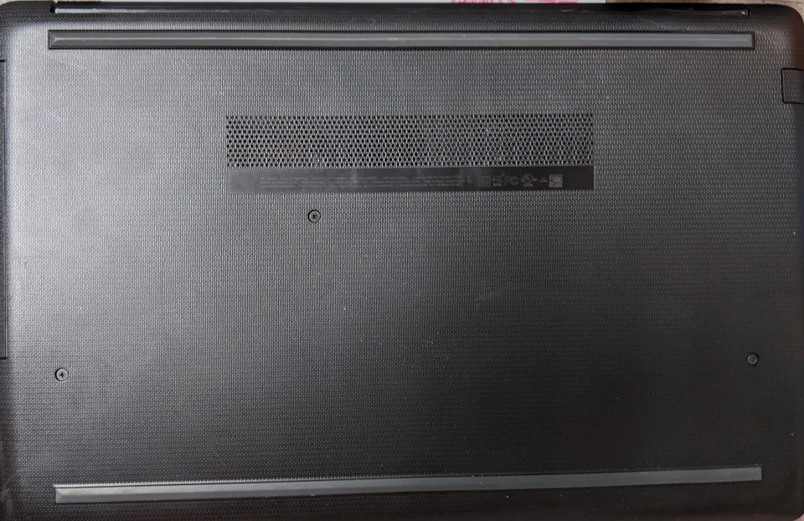 HP Laptop 15-db0015dx 1TB