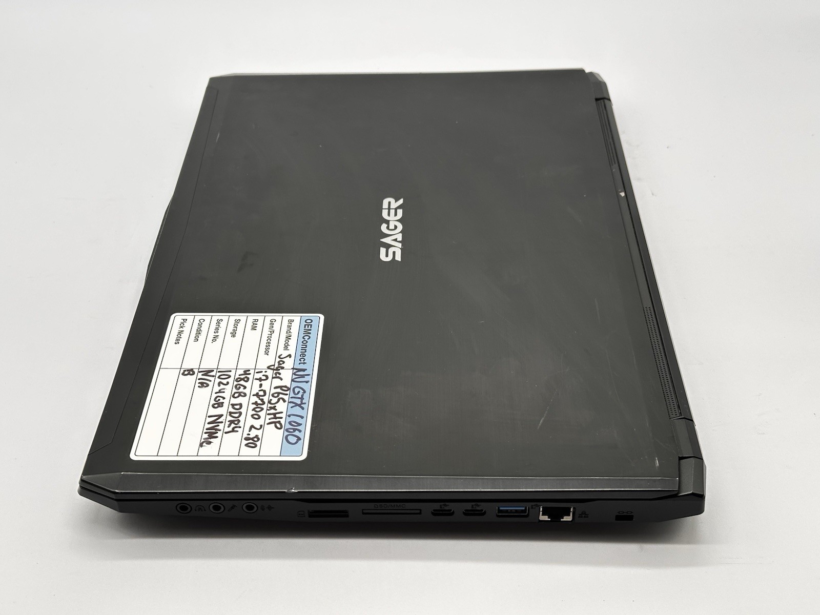 Sager R650HP Gaming Laptop, i7-7700HQ, 2.80GHz, 48GB, 1TB NVMe, No OS/Charger