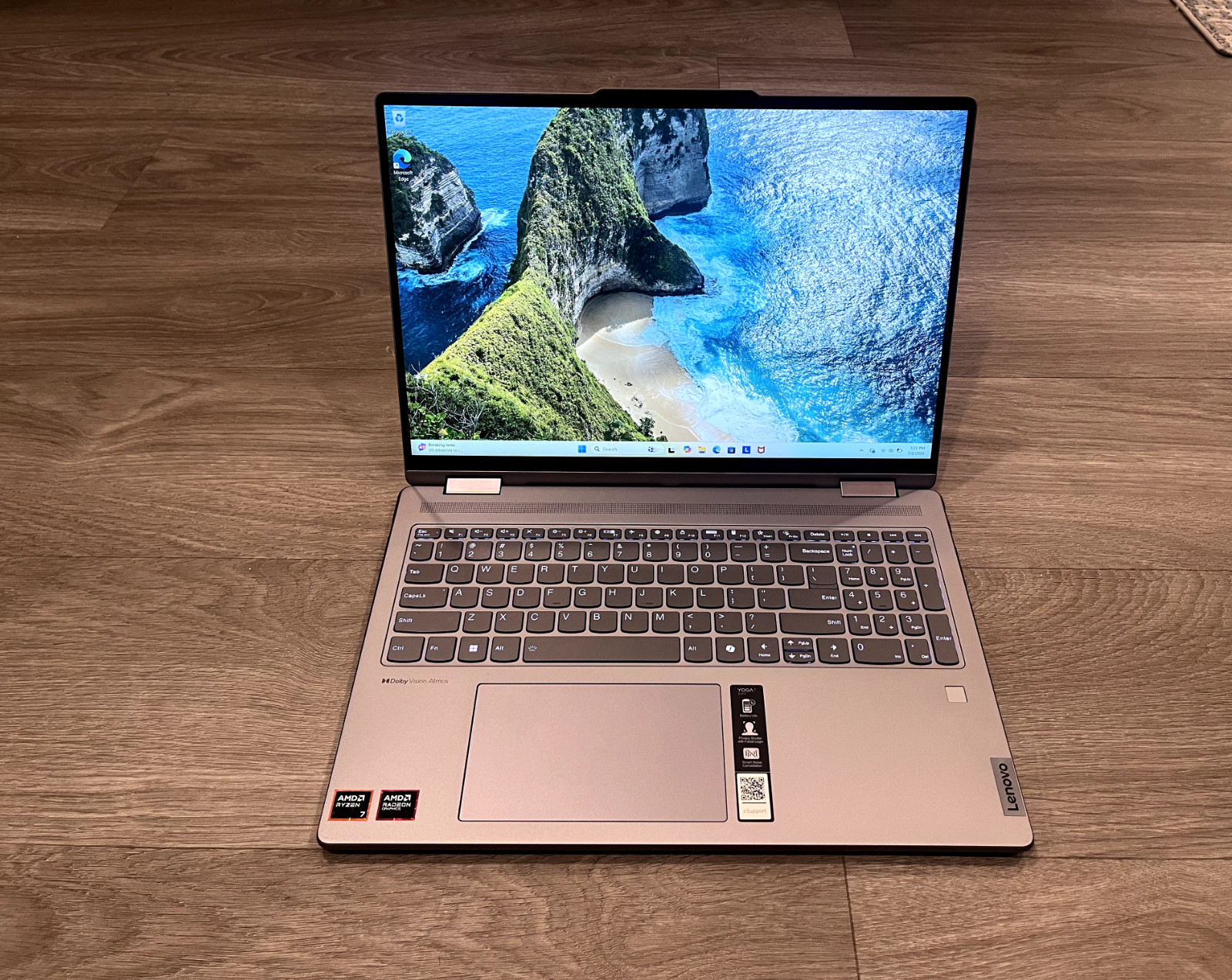 Lenovo YOGA 7 2-in-1 16″ 1920×1200 Touch Ryzen 7 8840HS 16GB 1TB *MINT CONDITION
