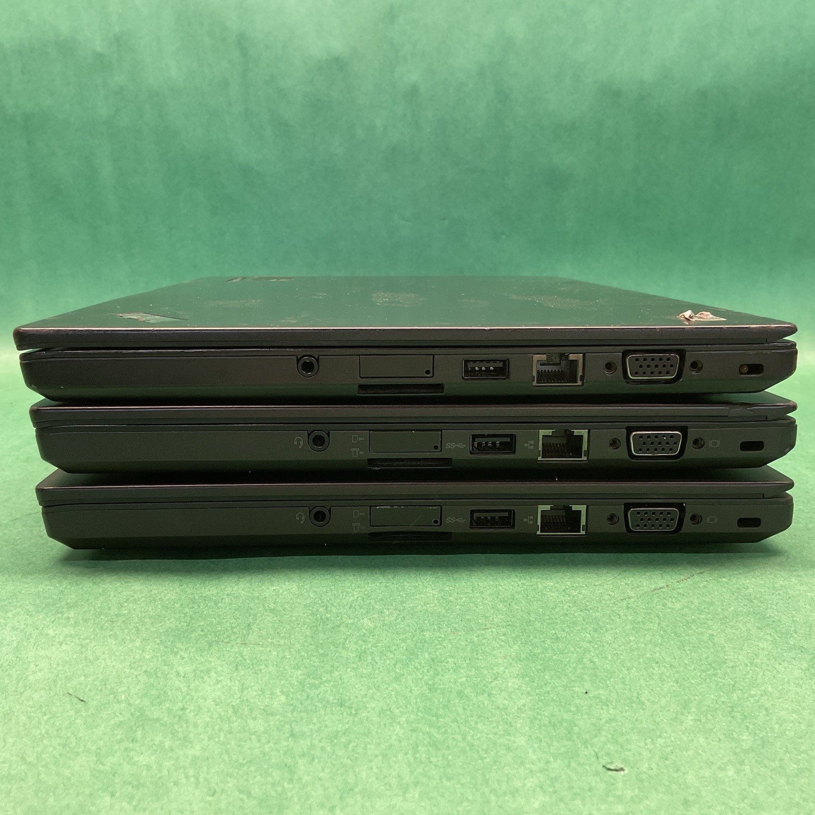 3 Pack – Lenovo Thinkpad T450s 14″ – 1 Powers On – 1 Battery – Untested – No HDs