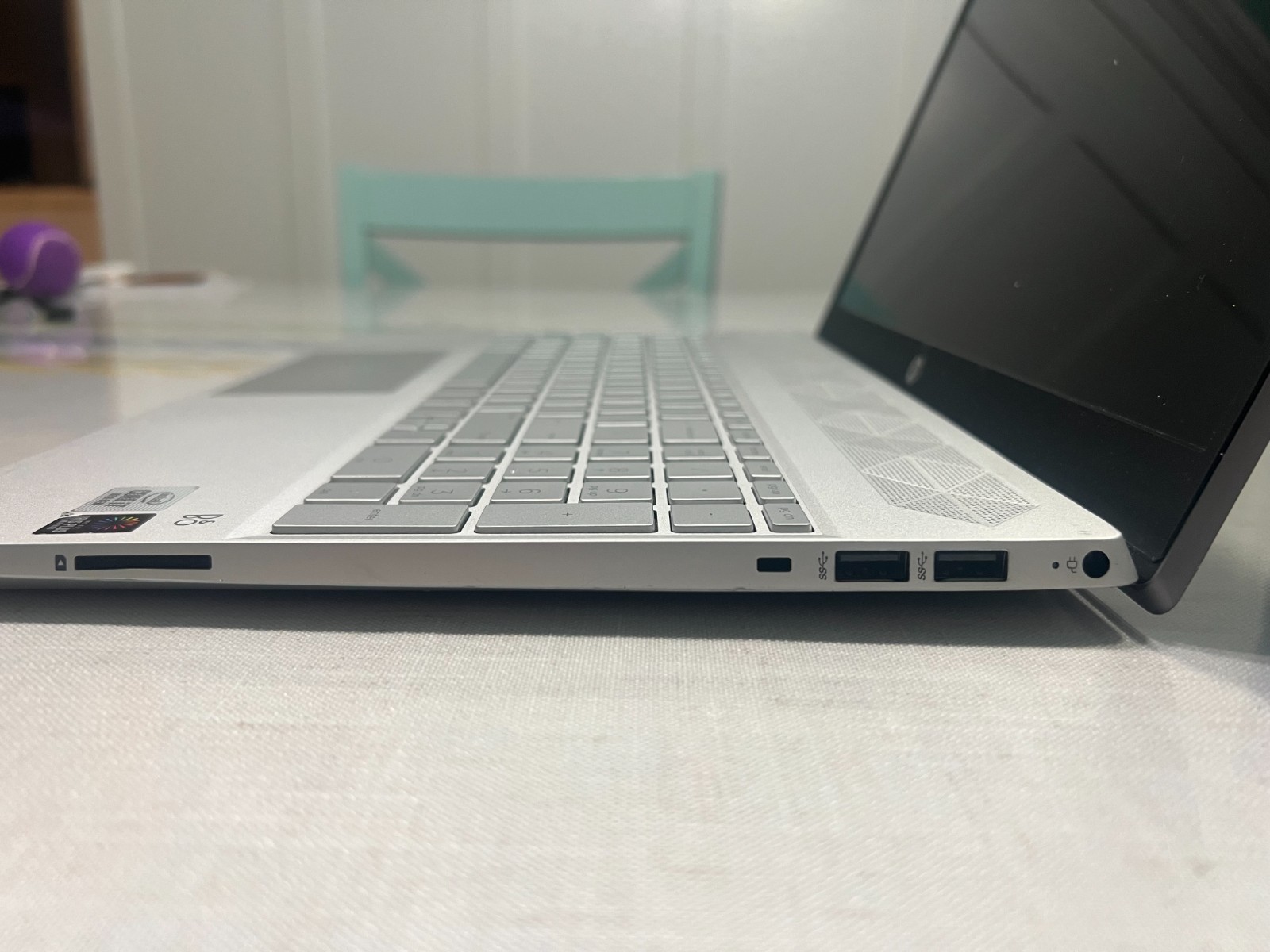 HP PAVILION 15-CS3XXX Laptop Core i7-1065G7 – 16 GB – 512GB SSD – Windows 11 Pro
