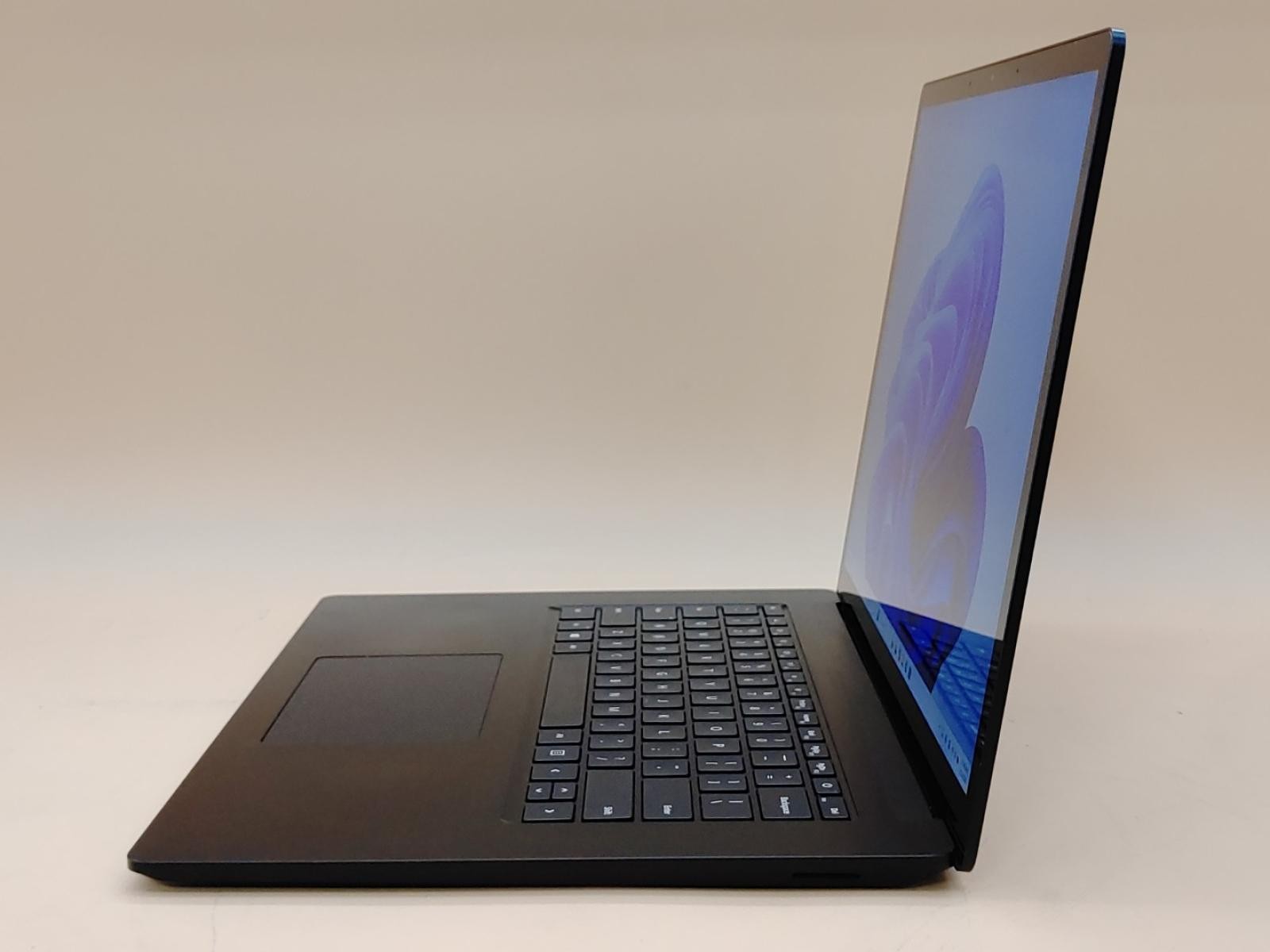 Microsoft Surface Laptop 4 15″ i7-1185G7 8GB 512GB Win11Pro *NO A/C* *WORN KEYS*