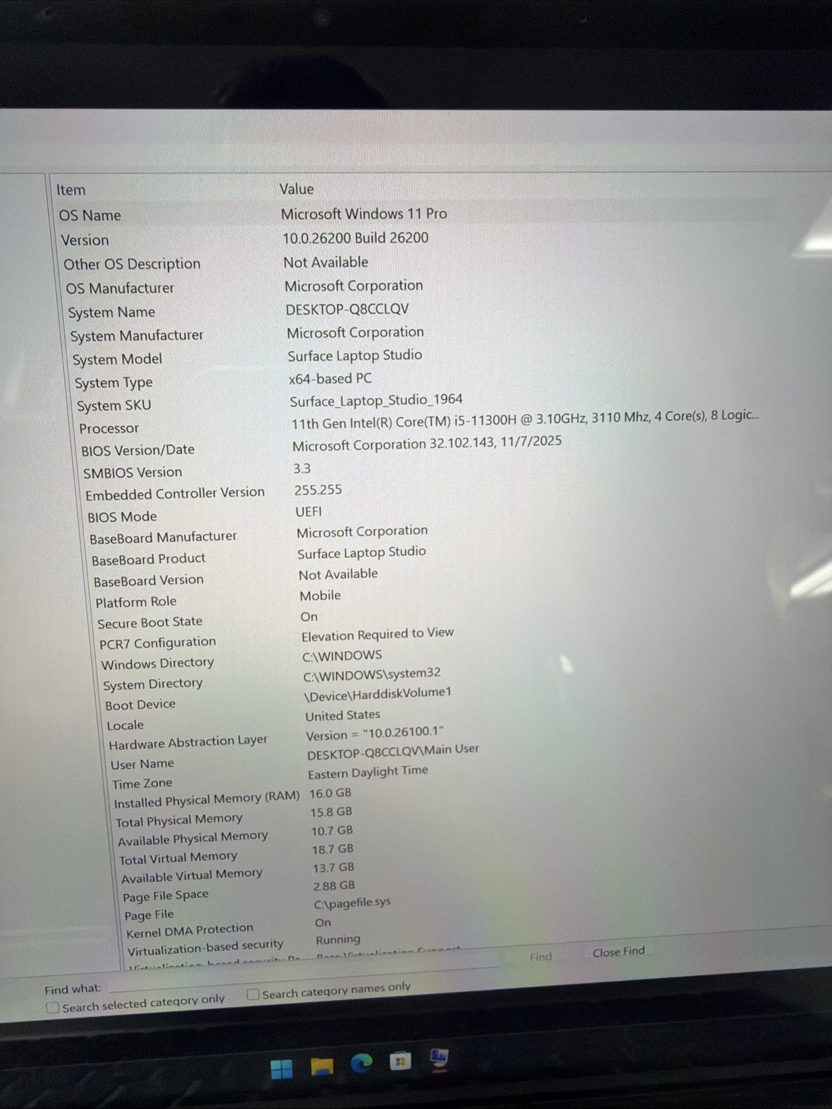 Microsoft Surface Laptop Studio 14.4″ Touchscreen Laptop i5-11300H 16GB RAM 256G