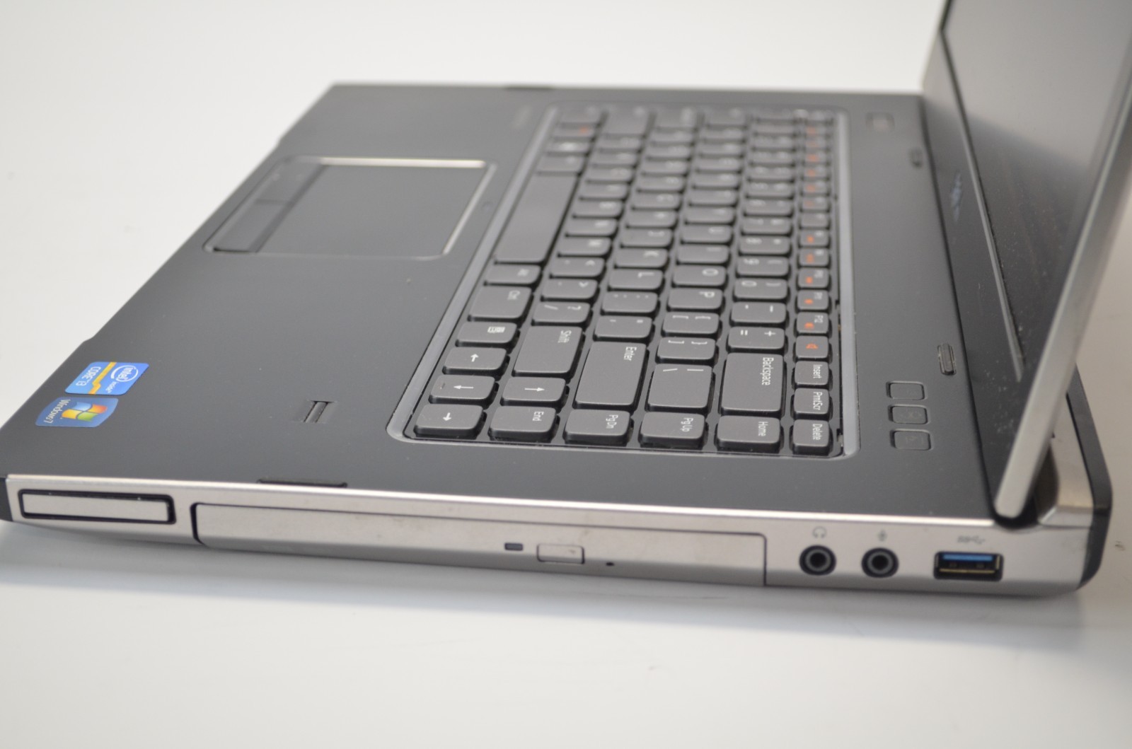 Dell Vostro 3550 14″ Laptop intel i3-2350M 2.3GHz 4GB Ram NO HDD/OS