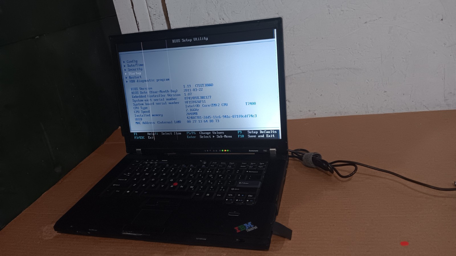 Lenovo Thinkpad T60 Laptop intel Core 2 Duo 2.16 GHz 15.4″ LCD Screen Type 8741
