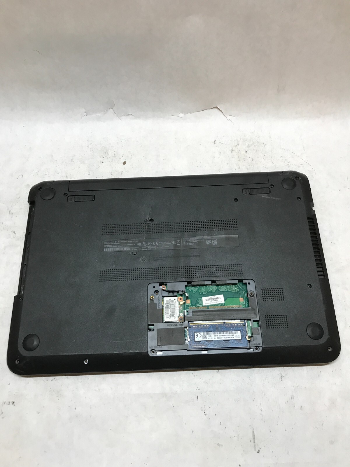 HP 15-f222wm 15″ Laptop Intel Pentium 4GB RAM POWER DEAD For Parts/Repair – – DW