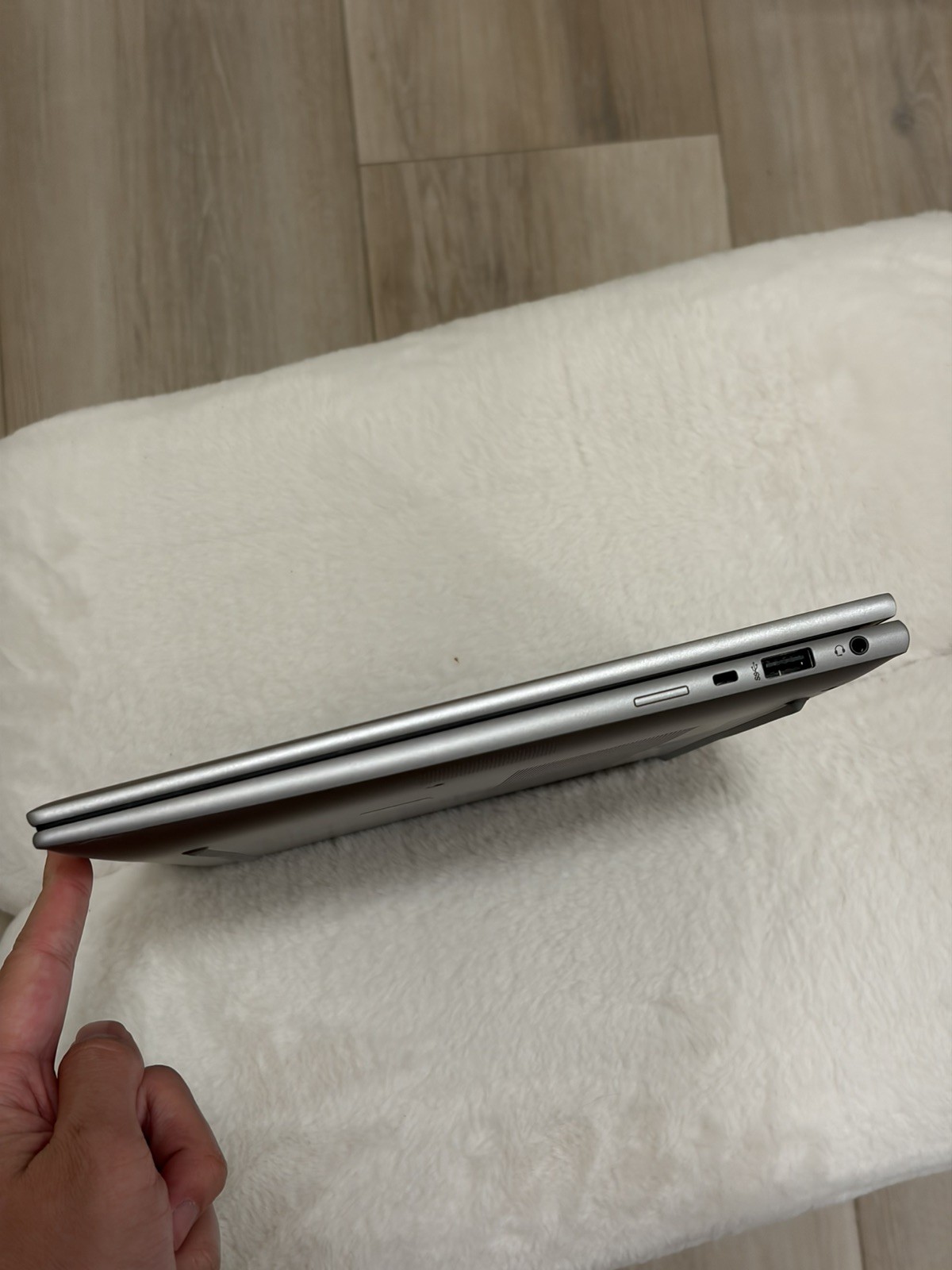 HP ZBook Firefly 14 G10 13th Gen i7 RTX A500 16GB RAM 512GB SSD Charger Win11