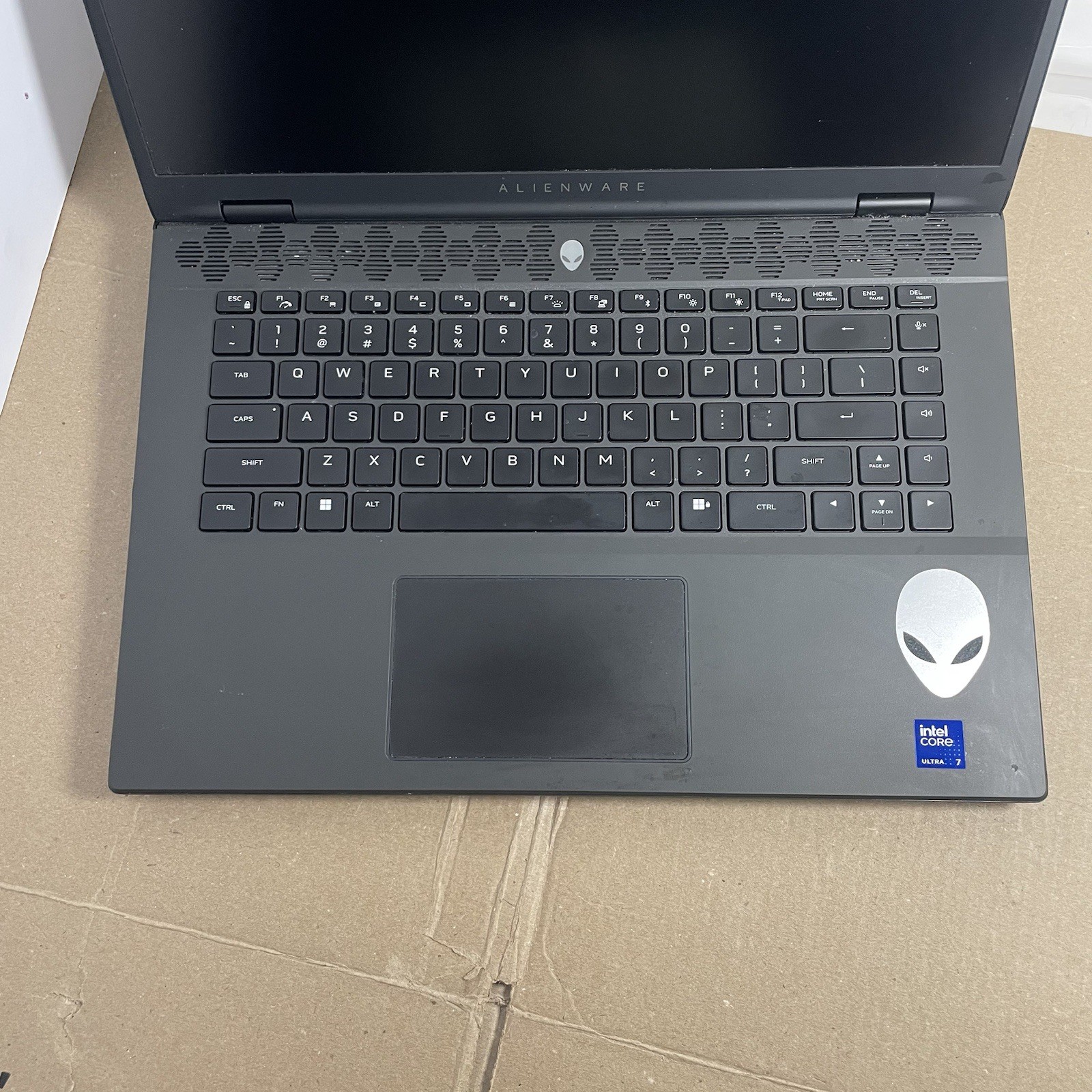 Dell Alienware M16 R2 RTX 4070 240Hz Ultra 7 155H 16GB 1TB SSD Good