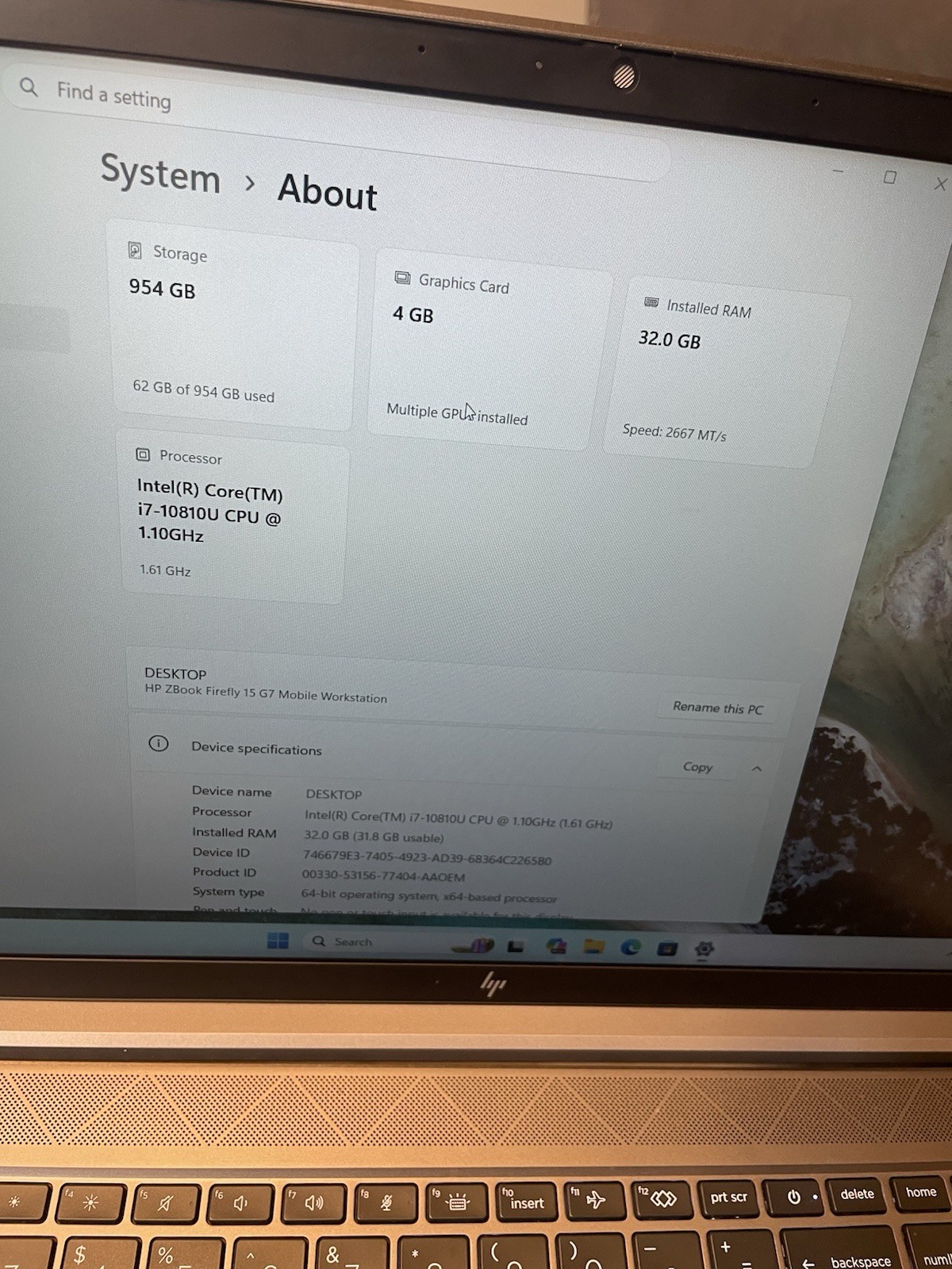 HP ZBook Firefly 15 G7 15″ i7-10810U 32GB RAM 954GB SSD Multiple GPUs