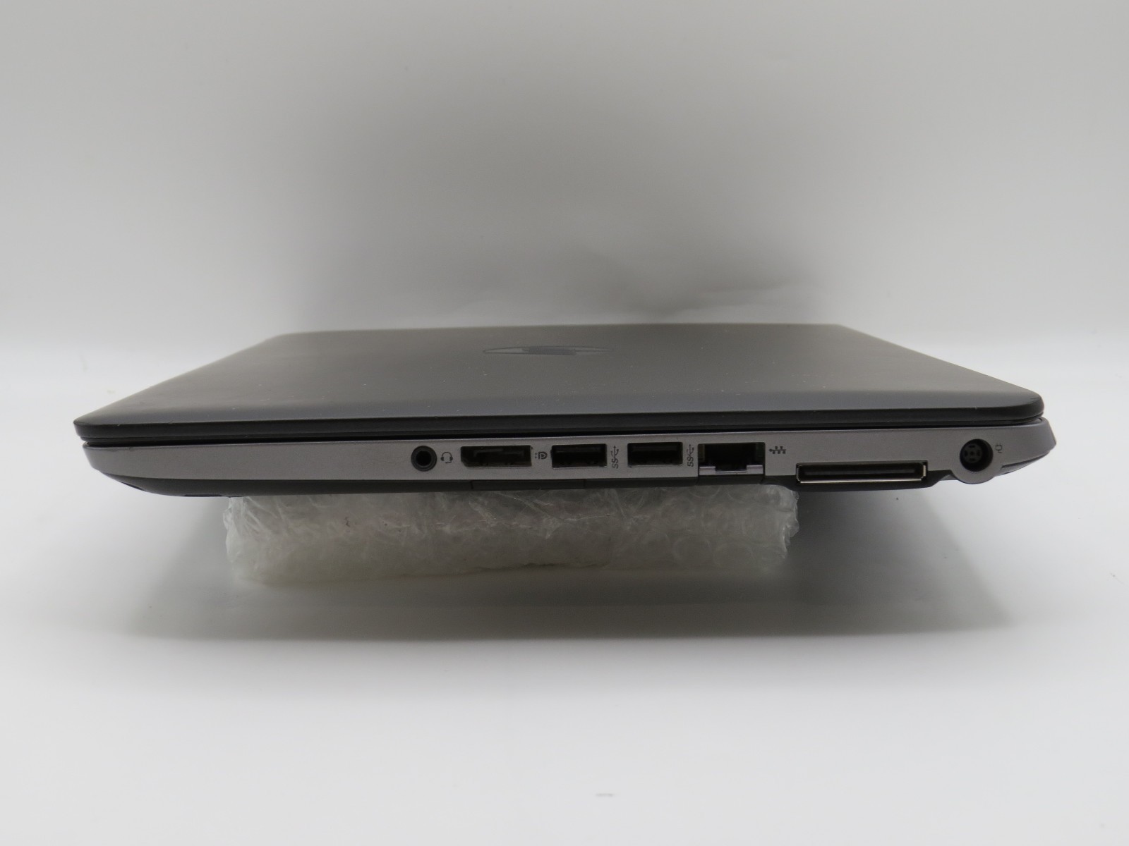 HP Elitebook 840 G2 i5-5200U @ 2.2GHz 8GB DDR3 240 GB SATA SSD No OS